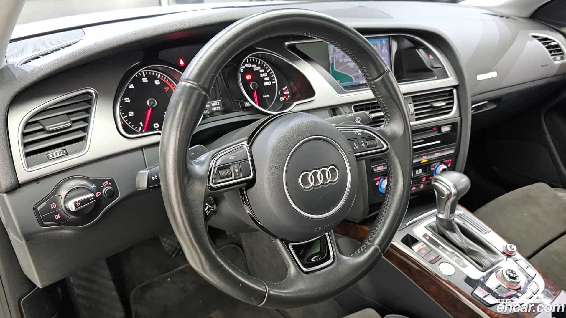 A5 Audi 2013.2-OPTION-017