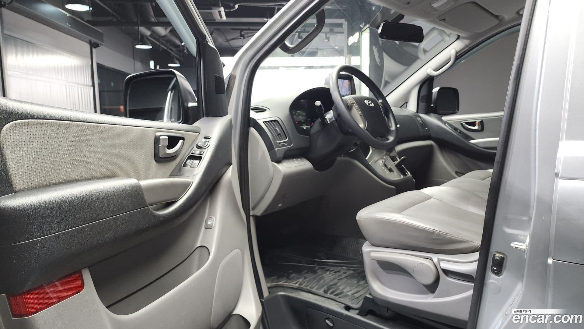 Main__Slider__Photo:Starex Hyundai 2014.1-9