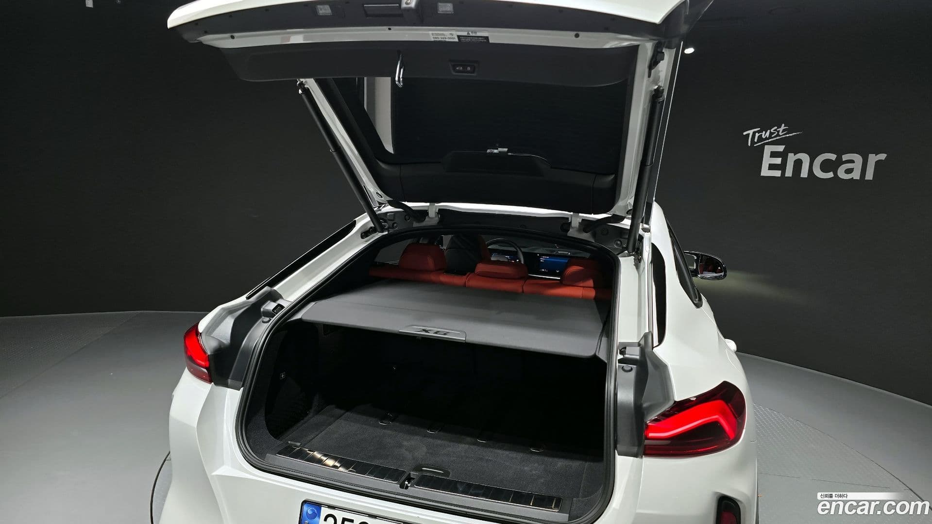 Main__Slider__Photo:X6M BMW 2024.6-19