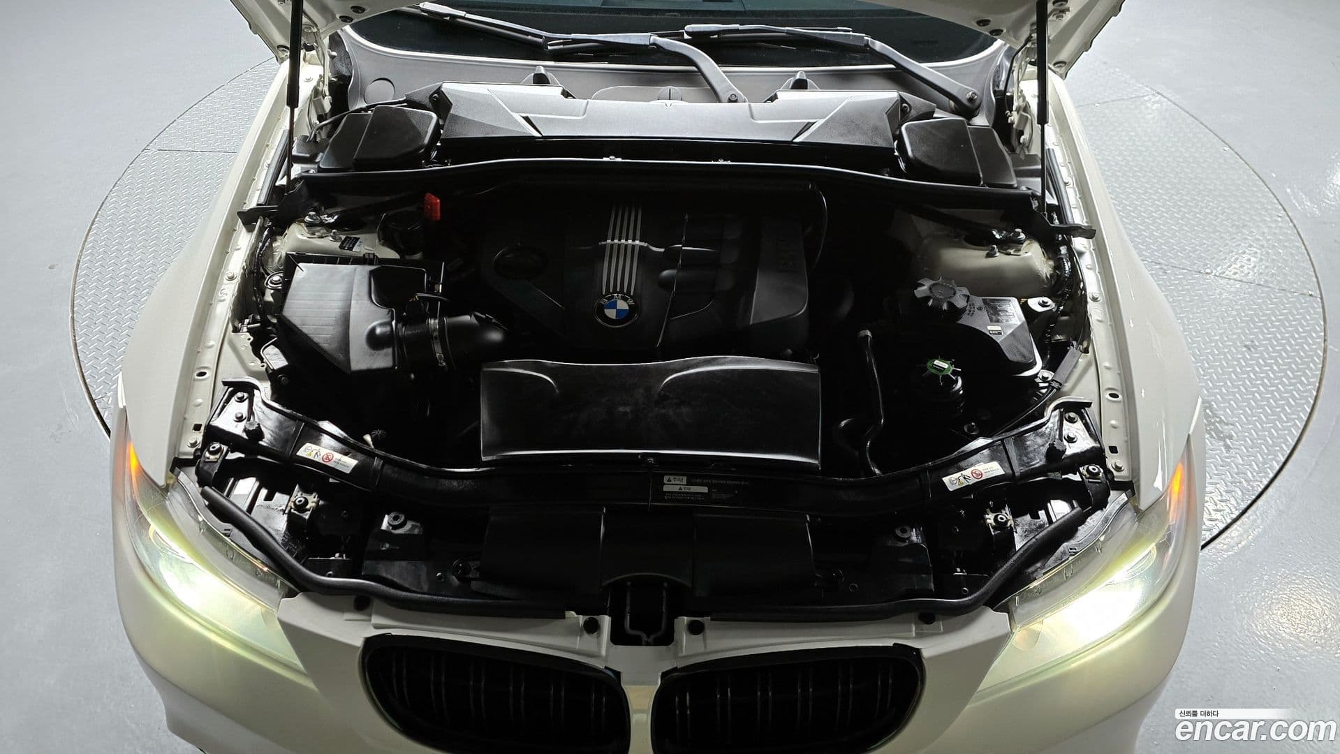 Main__Slider__Photo:3-Series BMW 2011.2-5