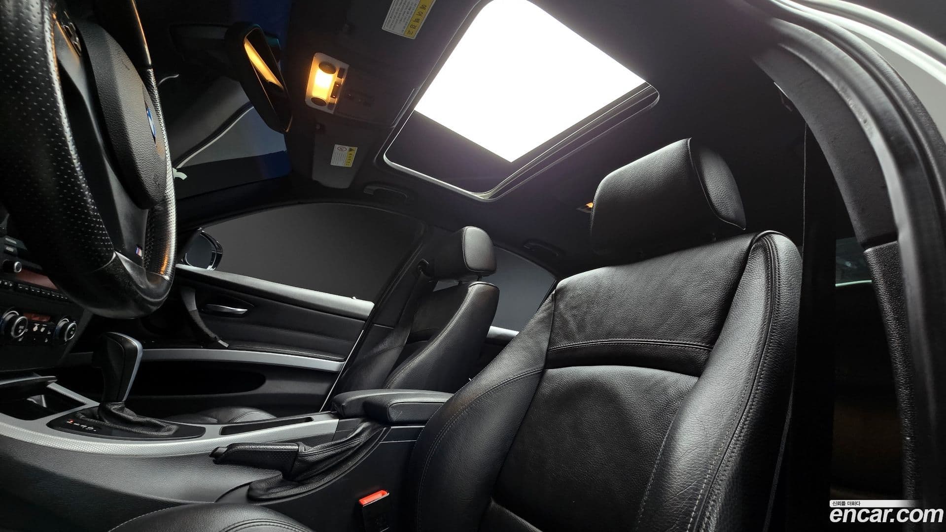 Main__Slider__Photo:3-Series BMW 2011.2-19