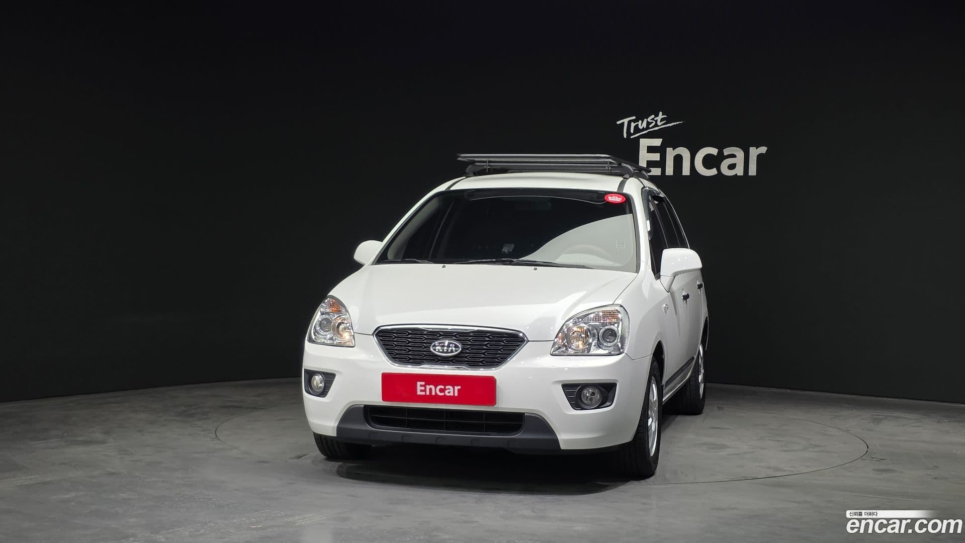 Main__Slider__Photo:Carens Kia 2013.1-2