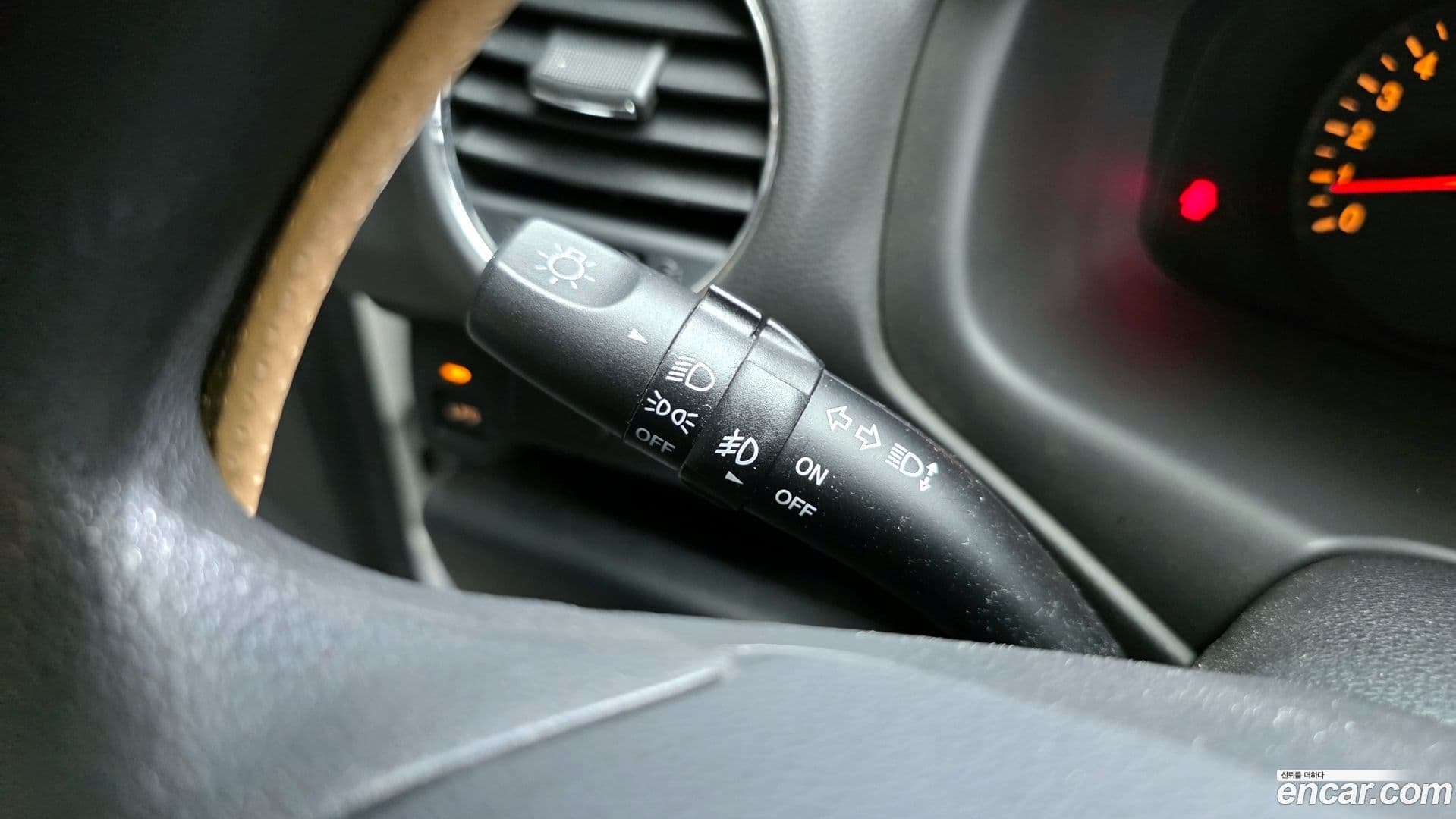 Main__Slider__Photo:Carens Kia 2013.1-15