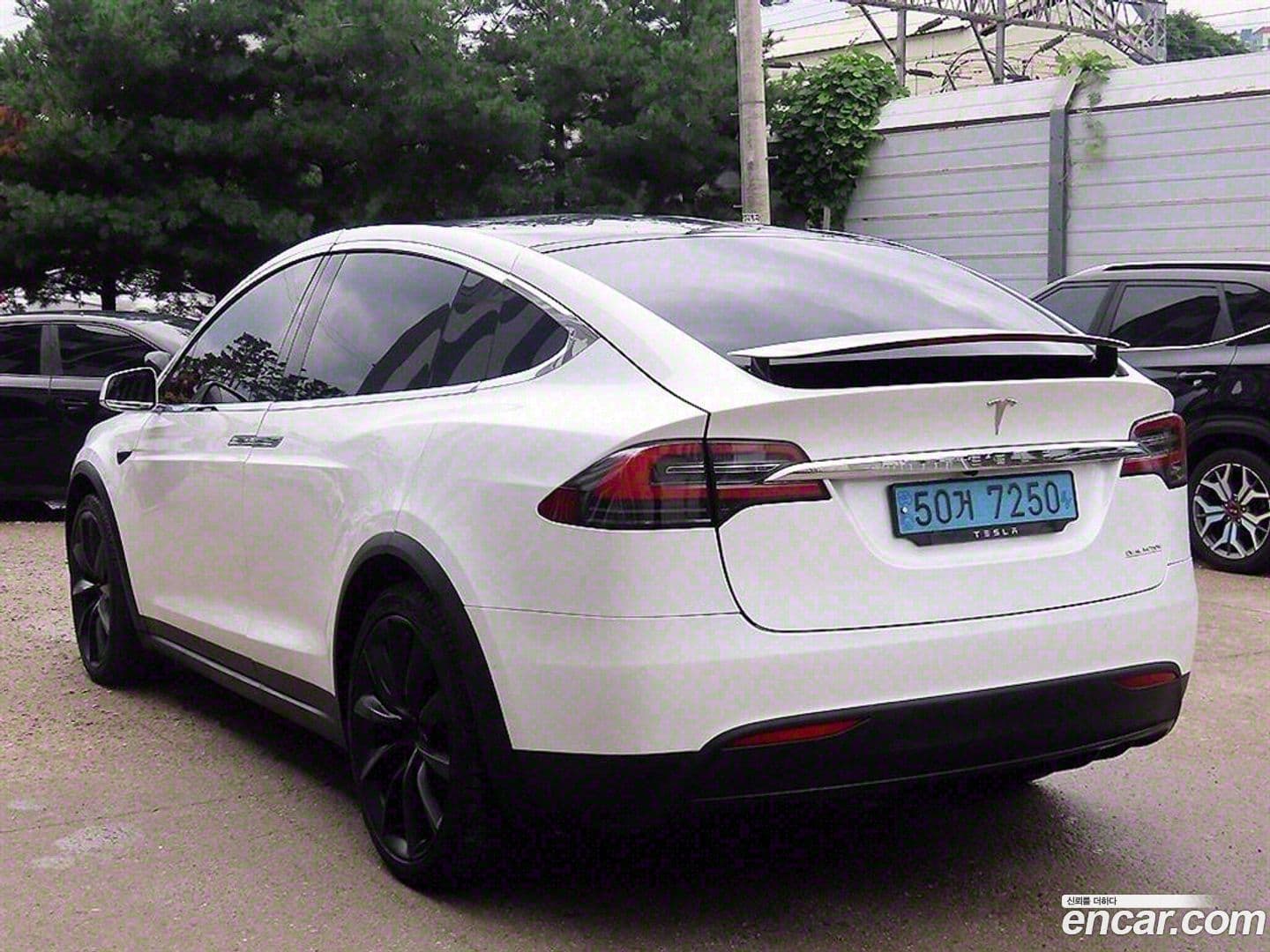 Main__Slider__Photo:Model X Tesla 2019.8-2