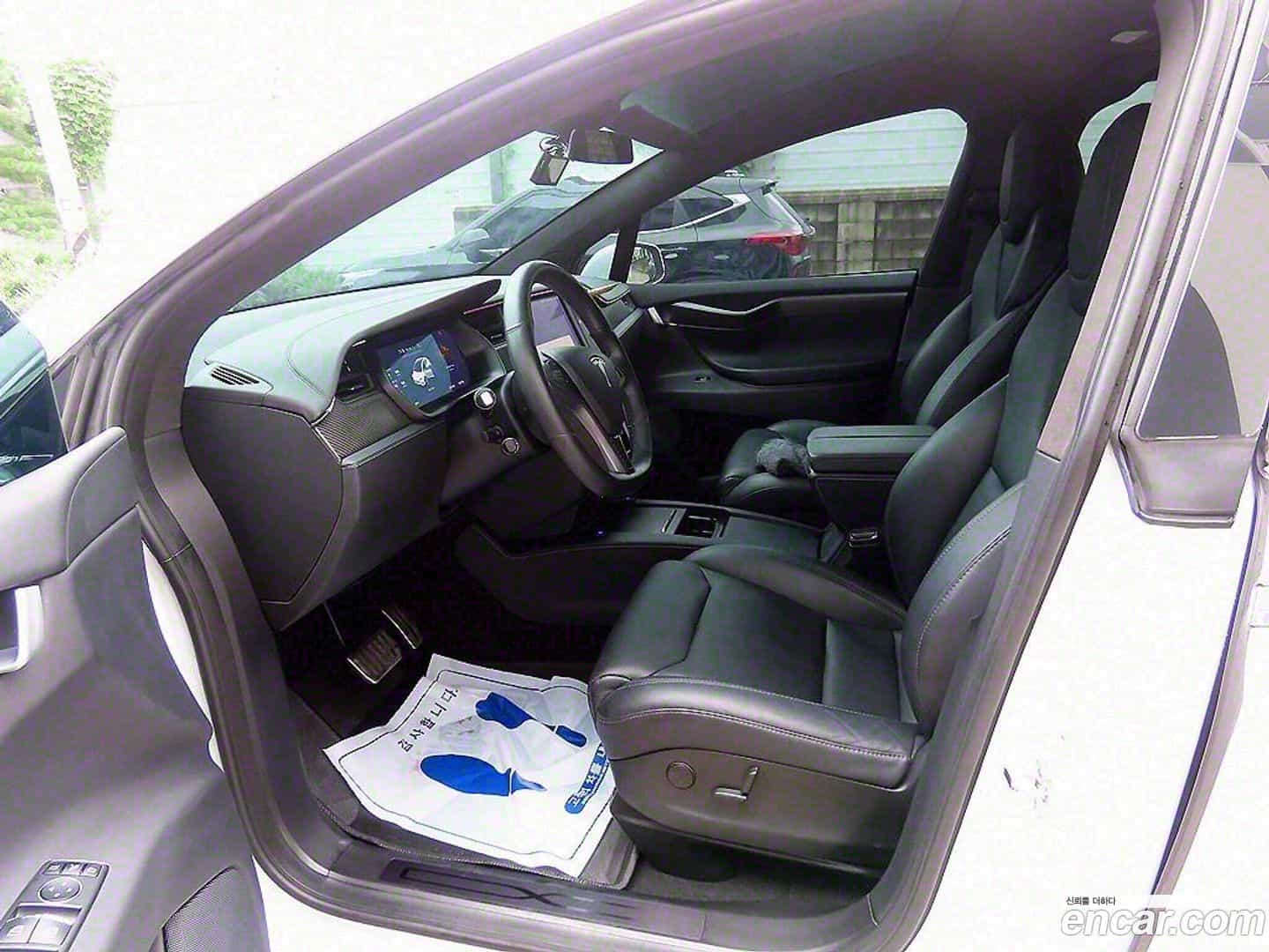 Model X Tesla 2019.8-INNER-009