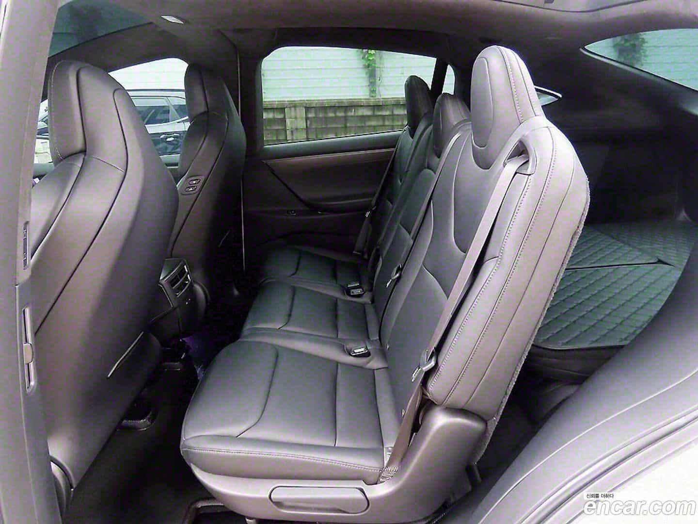 Model X Tesla 2019.8-INNER-010