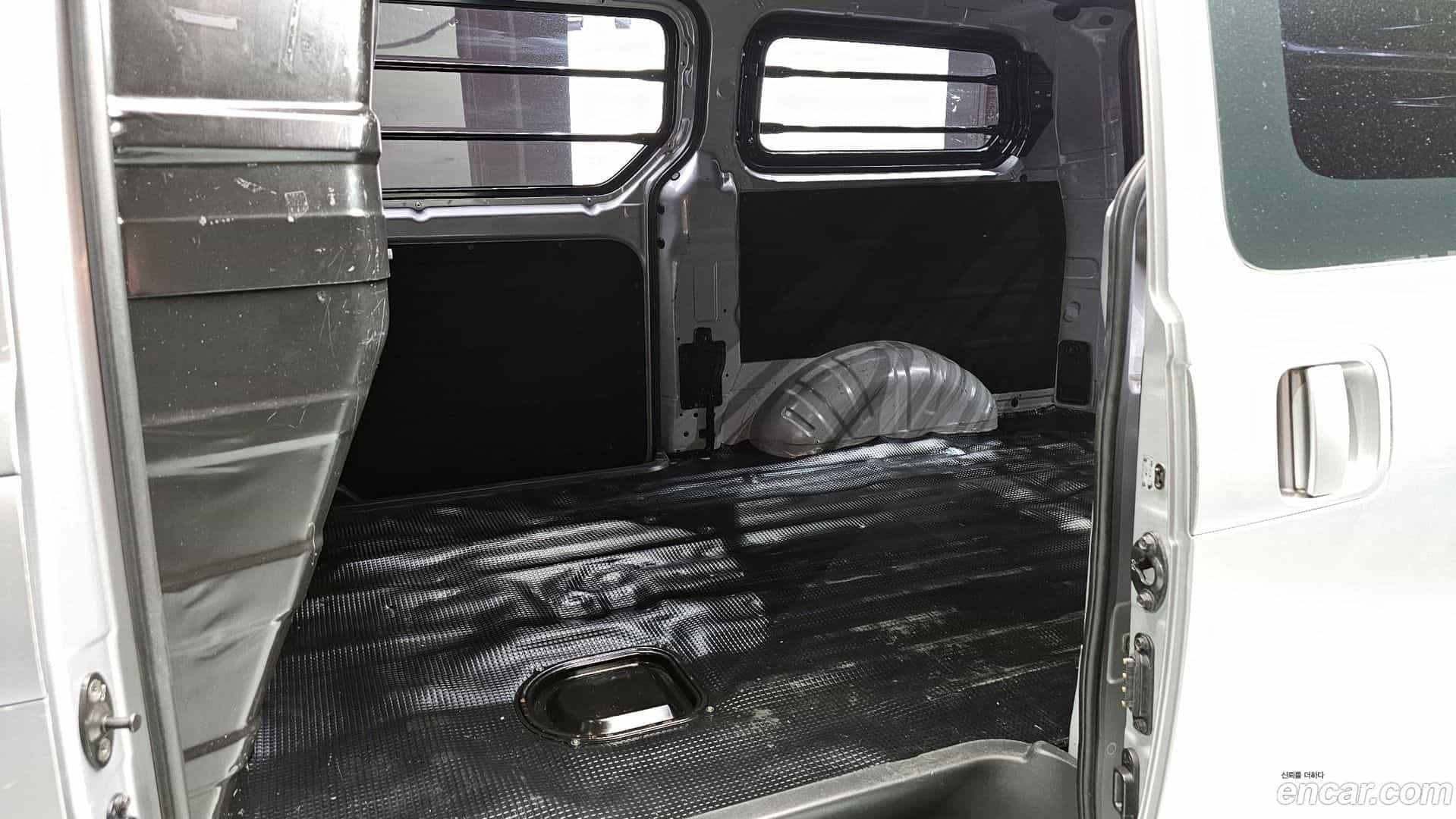 Starex Hyundai 2019.4-OPTION-016