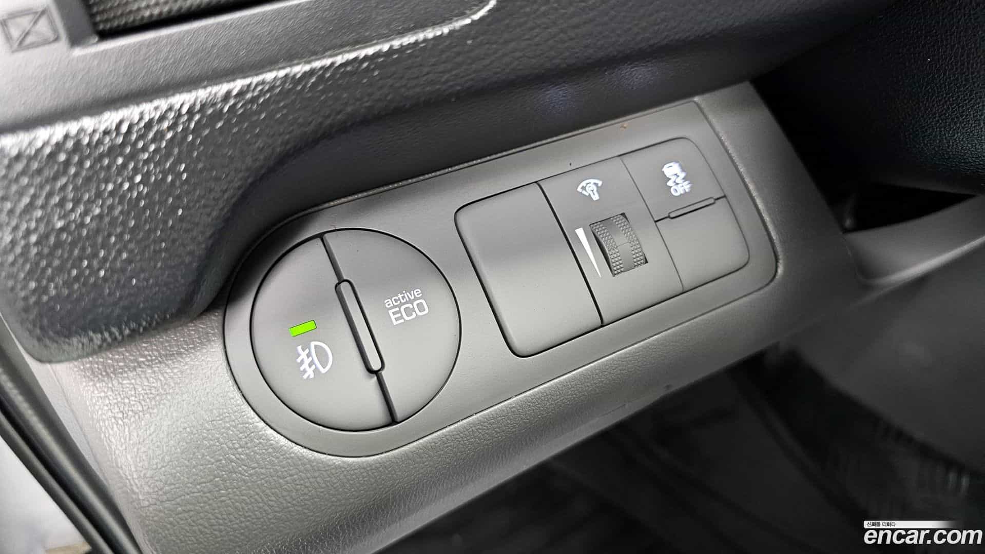 Starex Hyundai 2019.4-OPTION-018