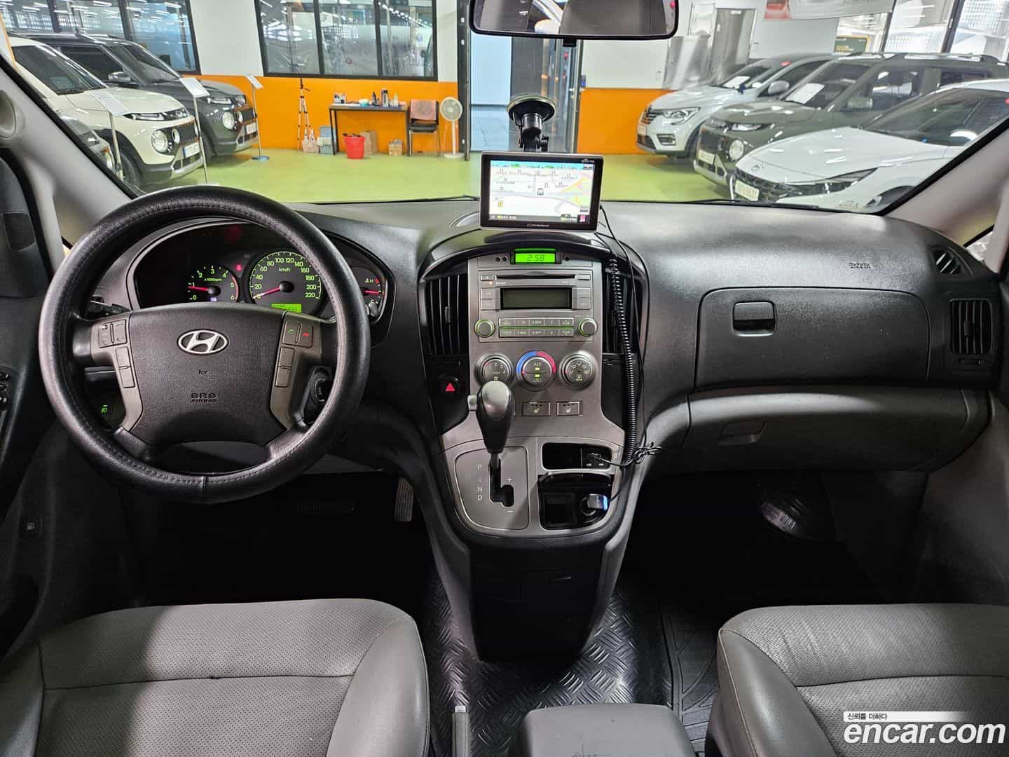 Starex Hyundai 2014.8-OPTION-015