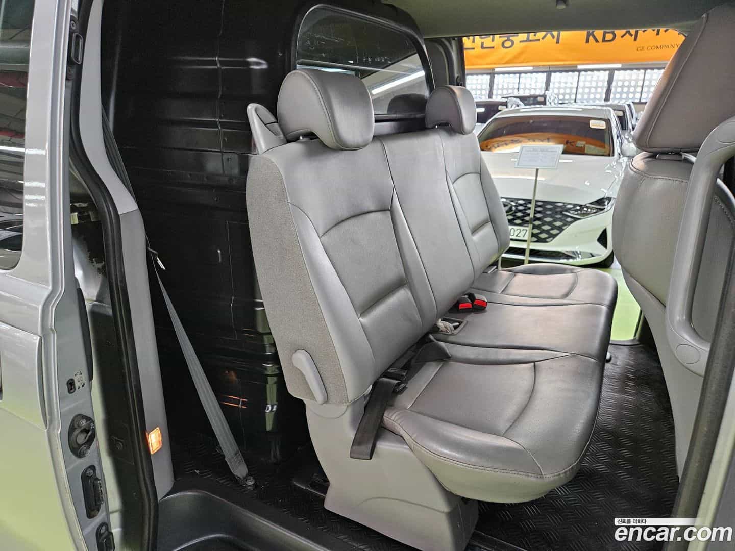 Starex Hyundai 2014.8-OPTION-019