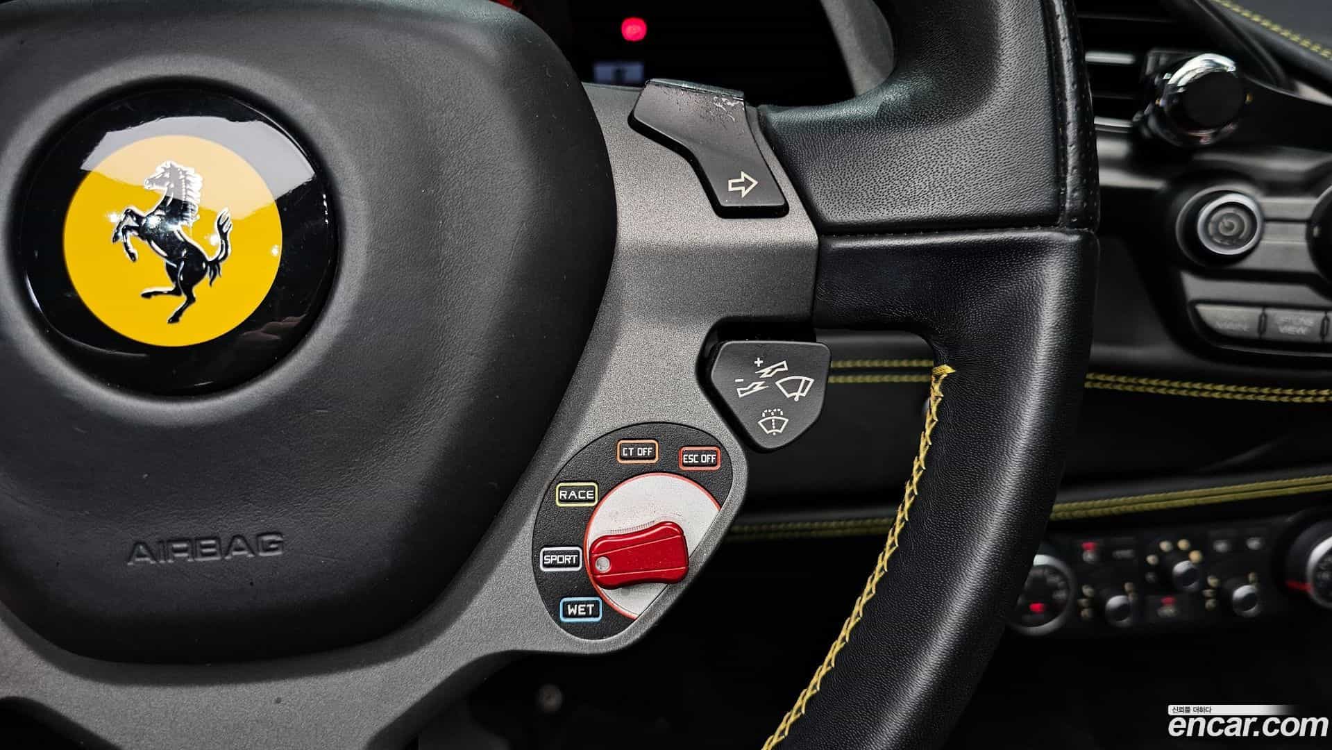 488 Ferrari 2016.6-OPTION-017