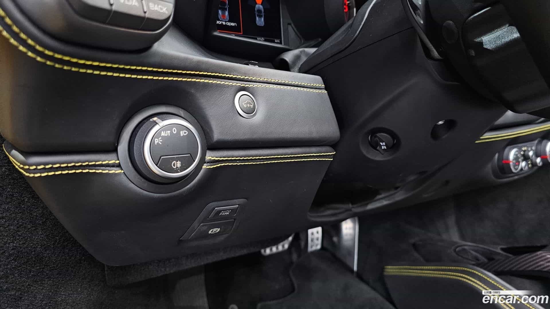 488 Ferrari 2016.6-OPTION-018