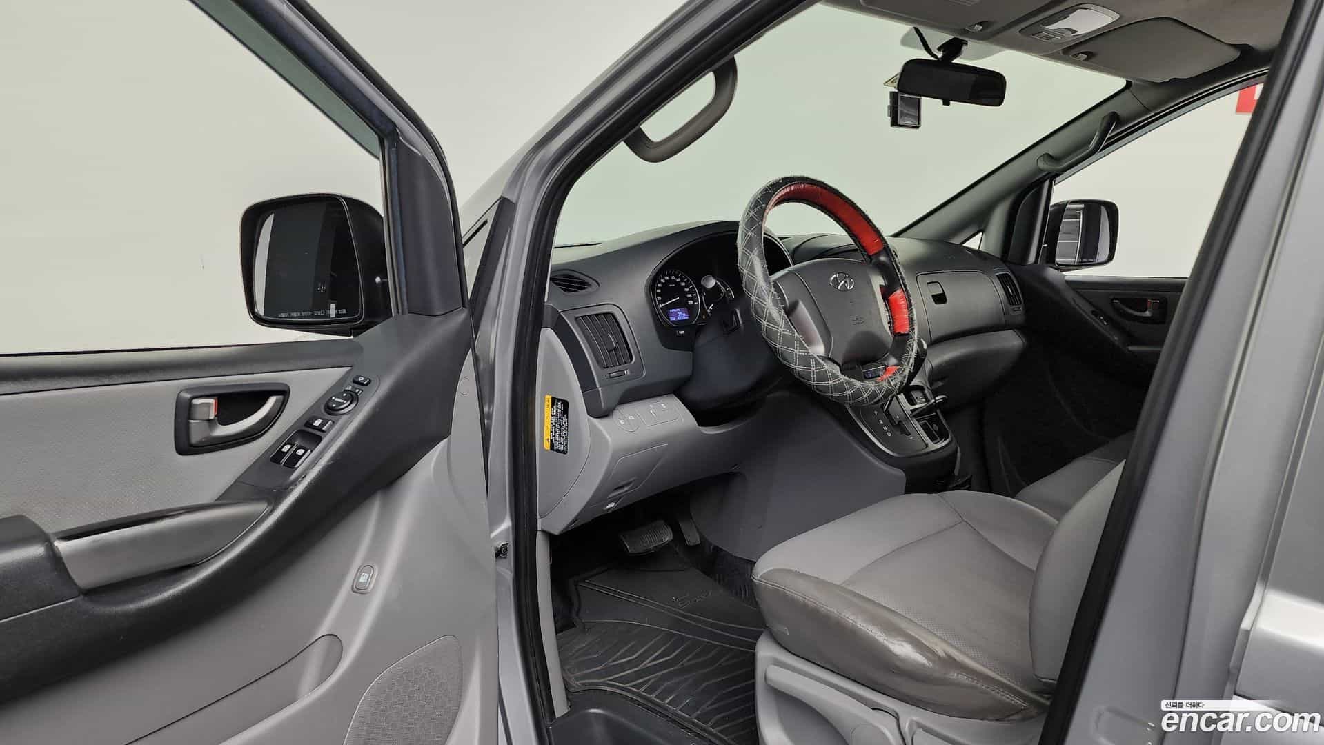 Starex Hyundai 2019.5-INNER-010