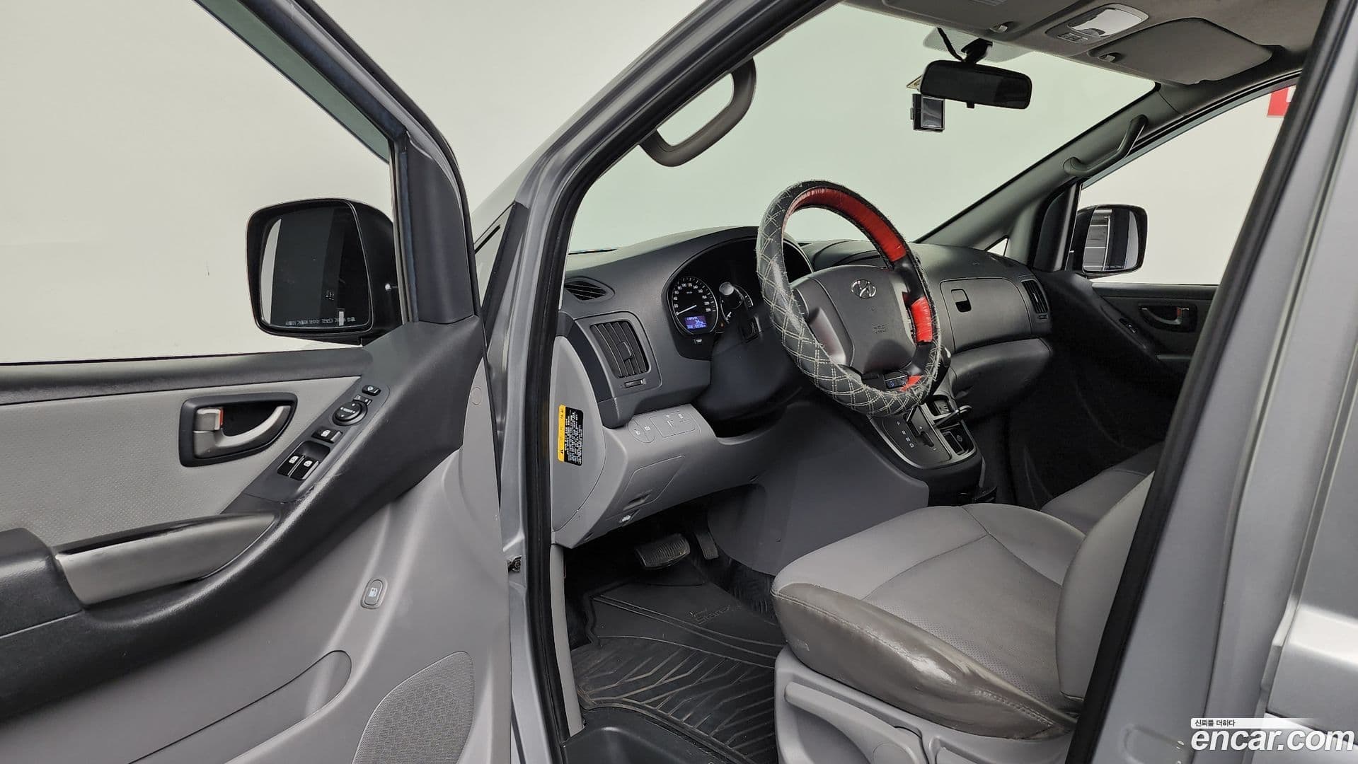 Main__Slider__Photo:Starex Hyundai 2019.5-9