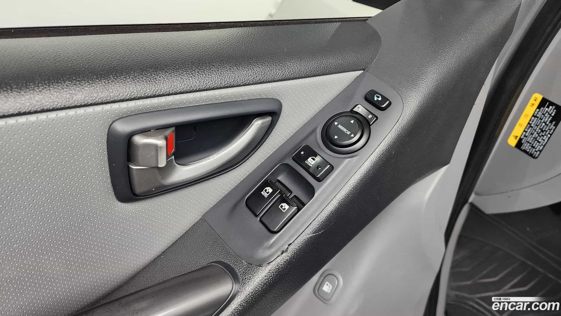 Starex Hyundai 2019.5-OPTION-021