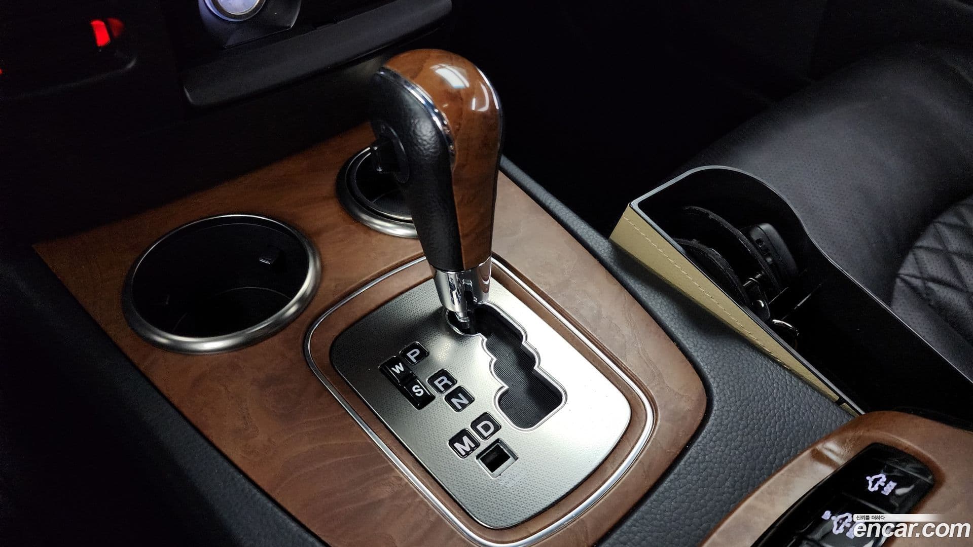 Main__Slider__Photo:Chairman KG_Mobility_Ssangyong 2016.7-8