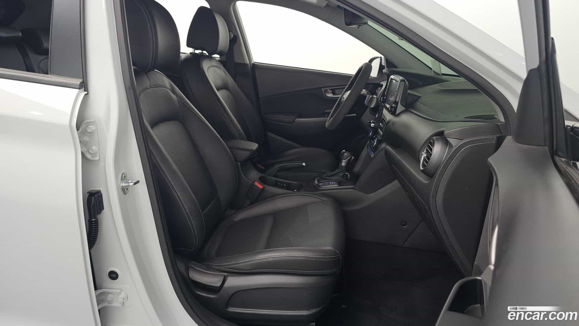 Kona Hyundai 2018.3-INNER-010