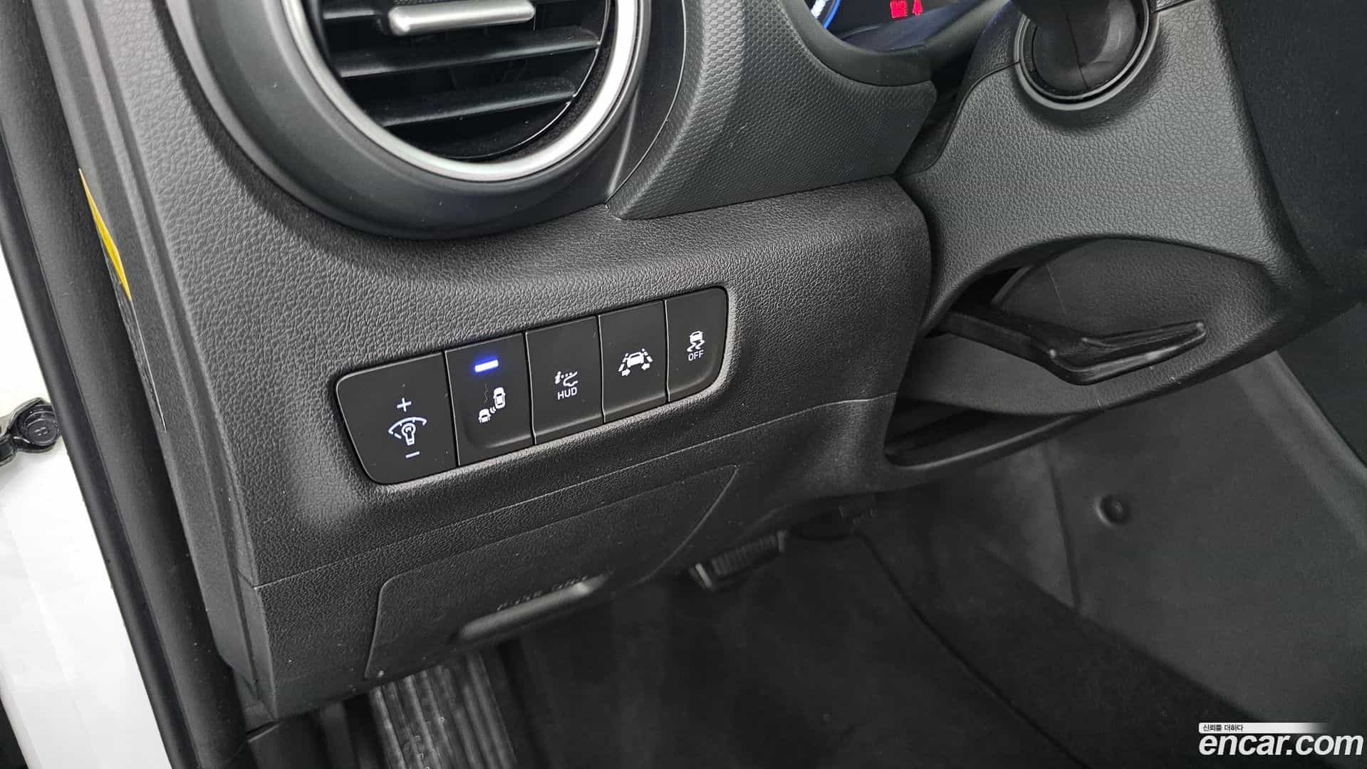 Kona Hyundai 2018.3-OPTION-022