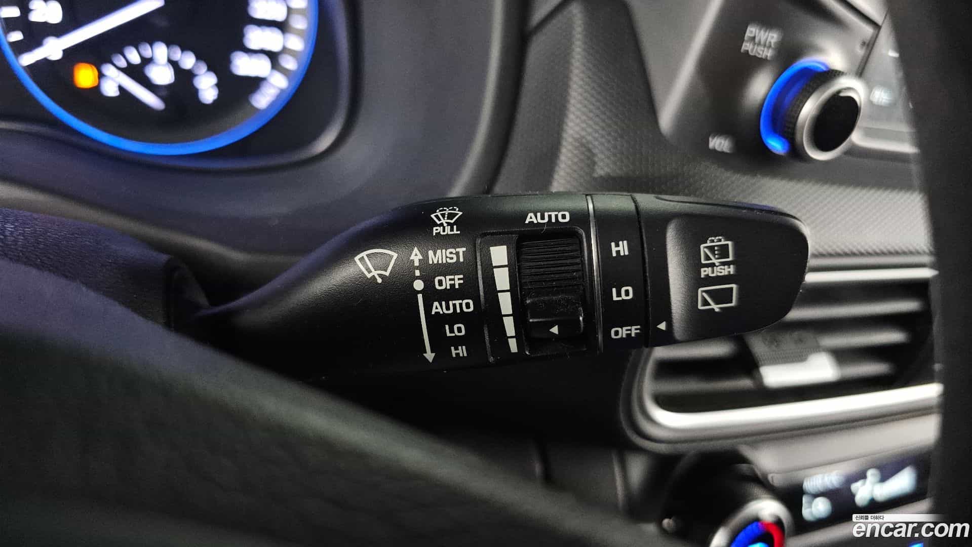 Kona Hyundai 2018.3-OPTION-023