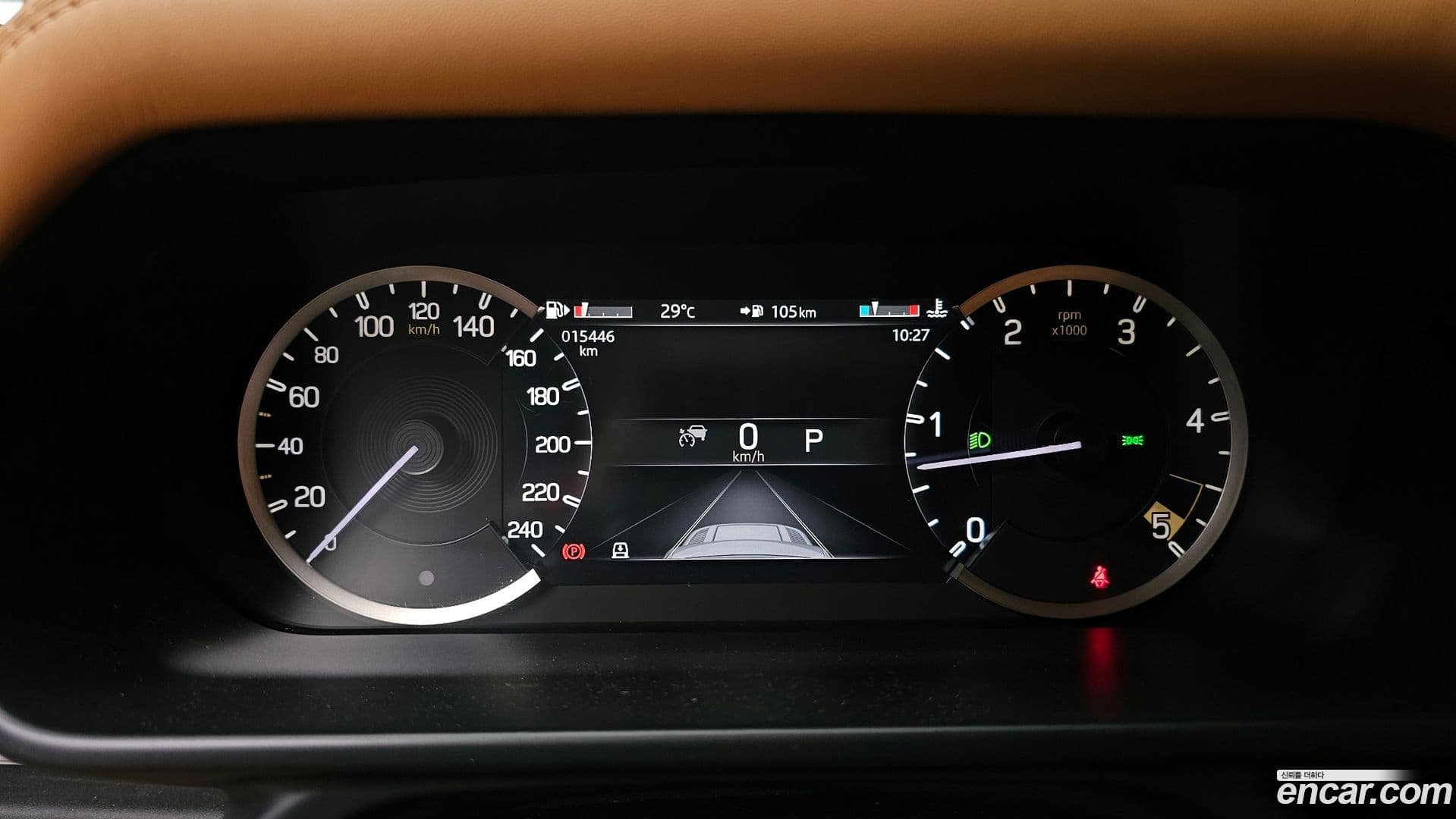 Main__Slider__Photo:Defender Land Rover 2023.3-7