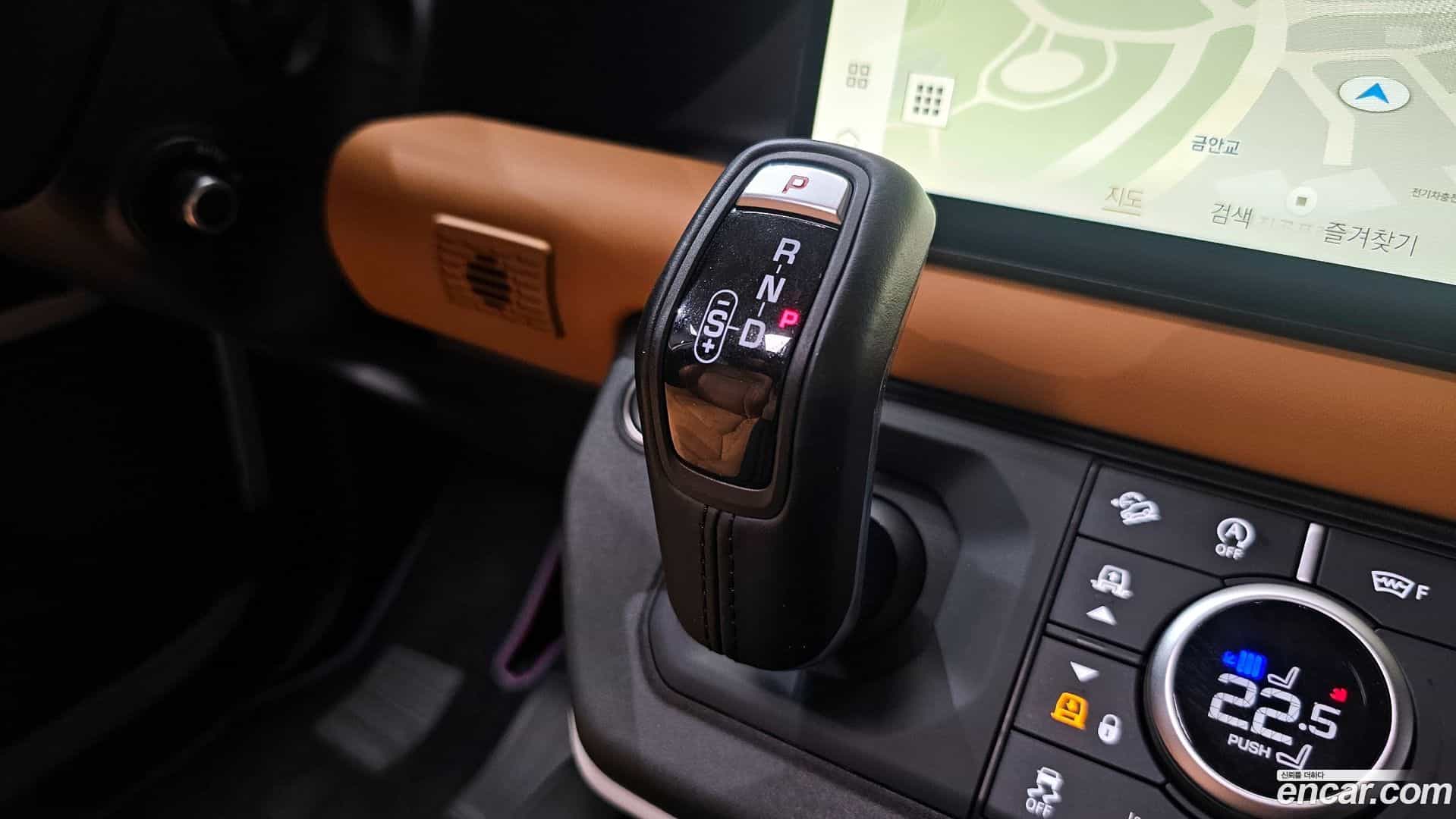 Defender Land Rover 2023.3-INNER-009