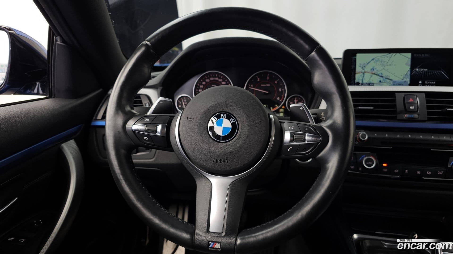 Main__Slider__Photo:4-Series BMW 2015.8-12