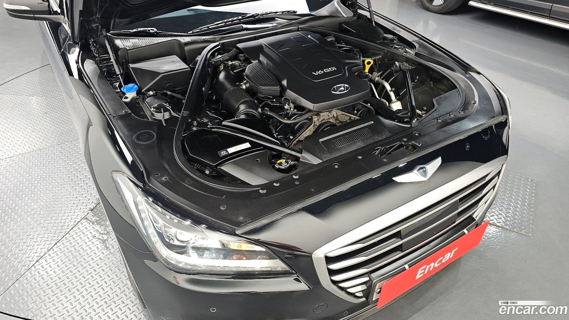 Main__Slider__Photo:Genesis Hyundai 2014.9-5