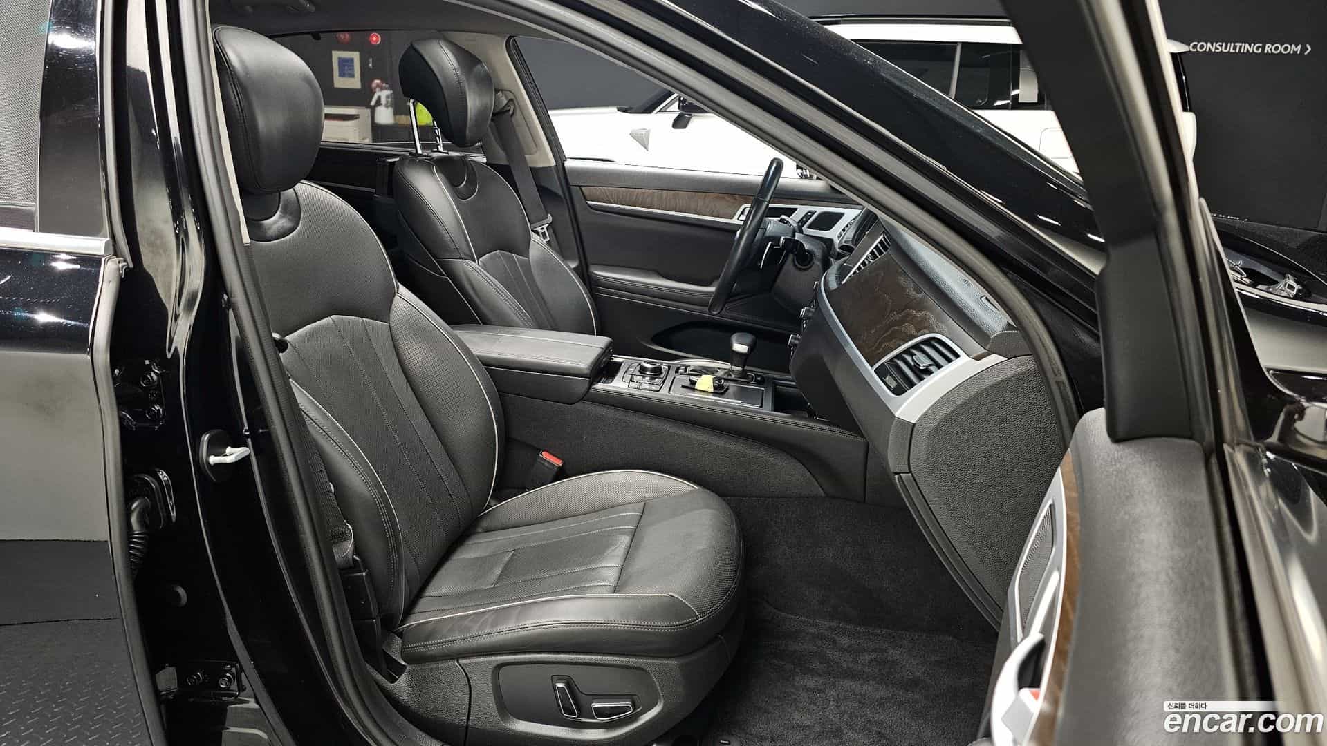 Genesis Hyundai 2014.9-INNER-010