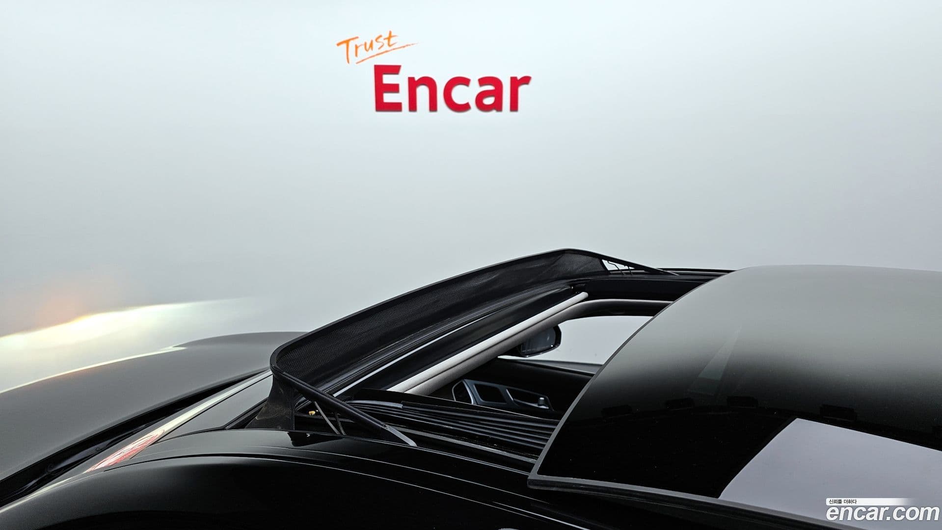 Main__Slider__Photo:Genesis Hyundai 2014.9-17