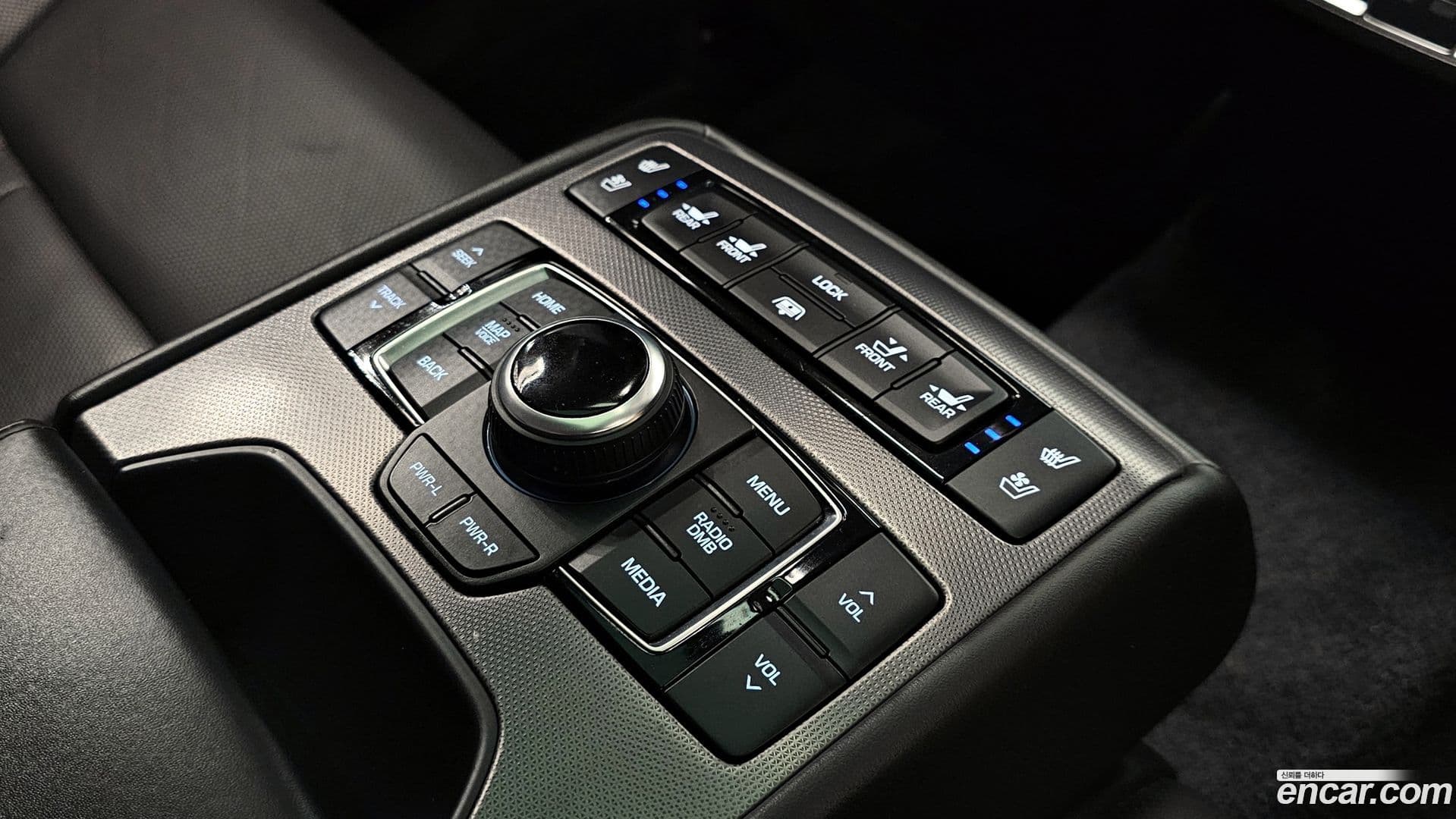 Main__Slider__Photo:Genesis Hyundai 2014.9-18