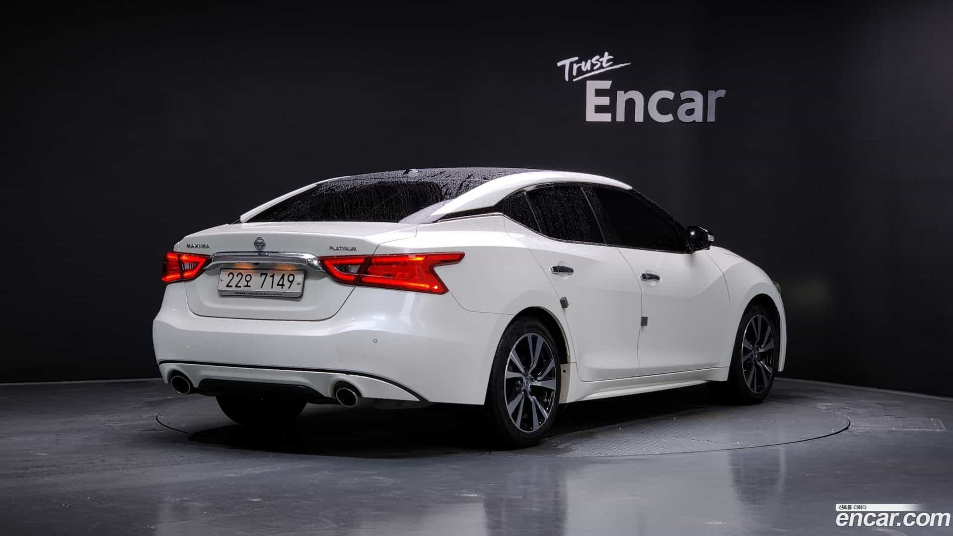 Maxima Nissan 2018.4-OUTER-002