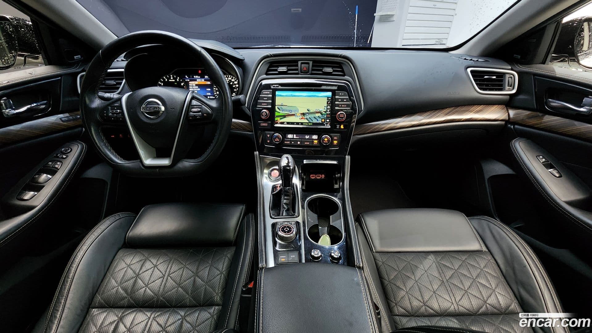 Main__Slider__Photo:Maxima Nissan 2018.4-6