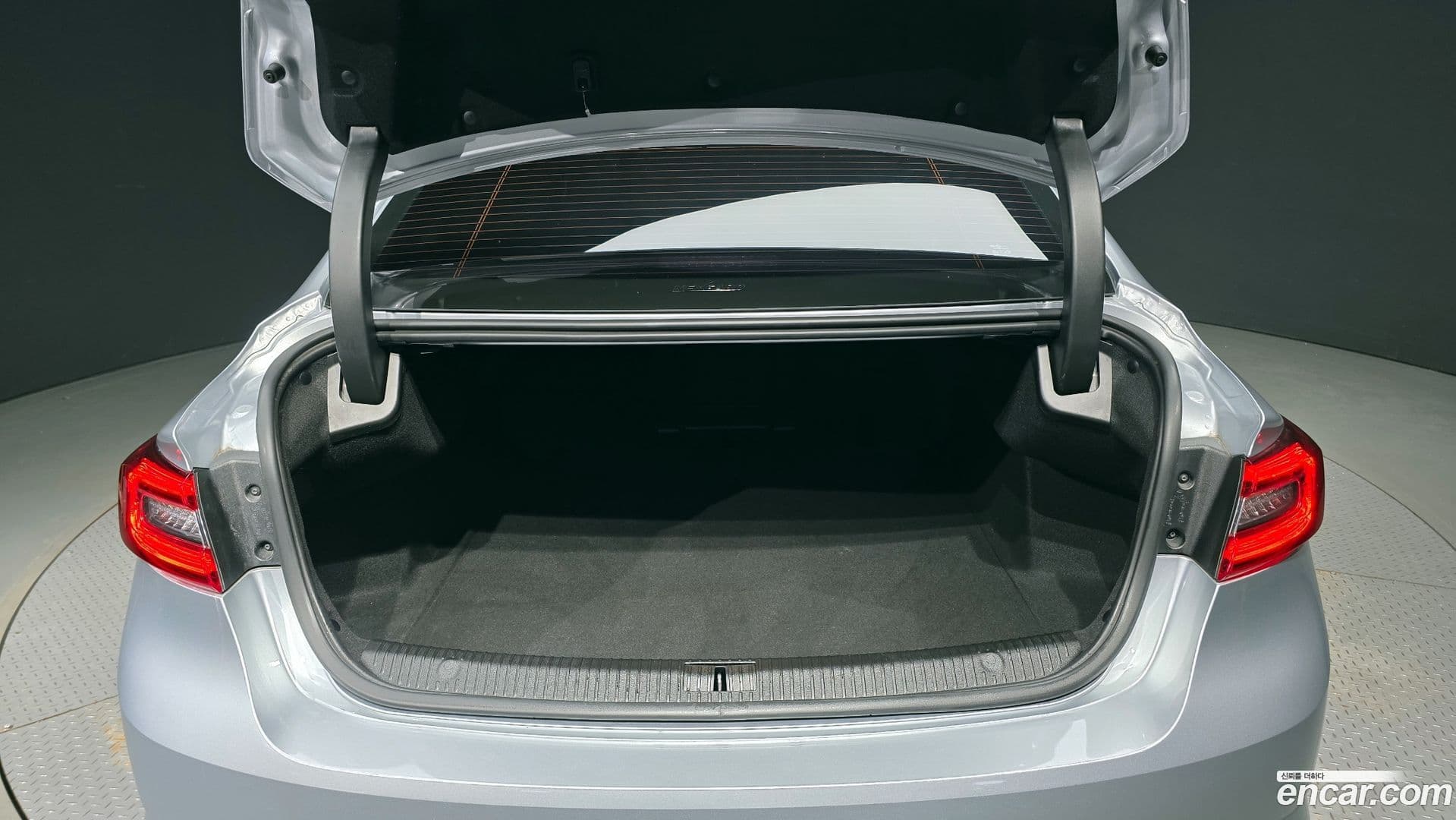 Main__Slider__Photo:SM6 Renault Korea 2020.8-19