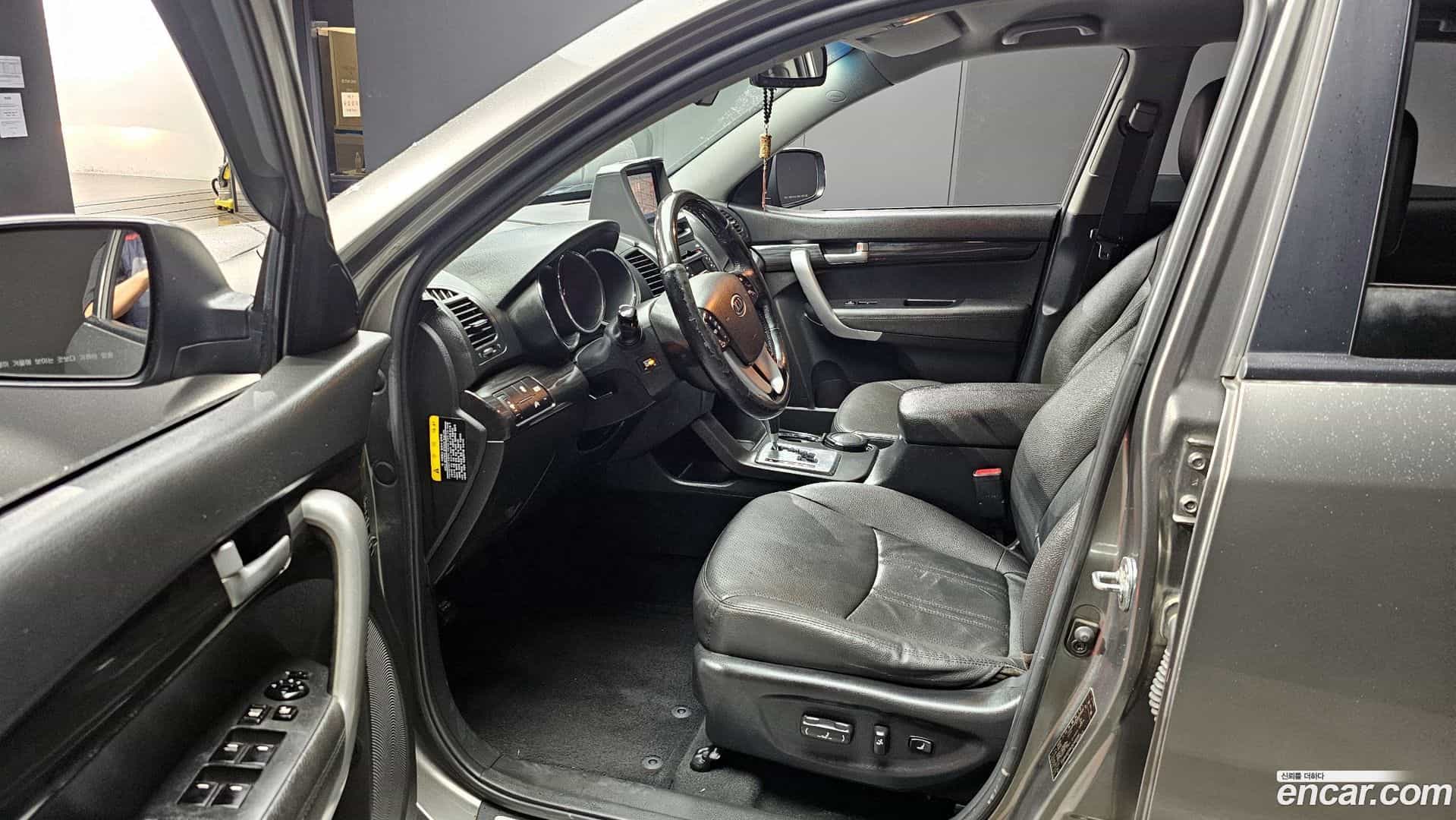 Sorento Kia 2011.8-INNER-010