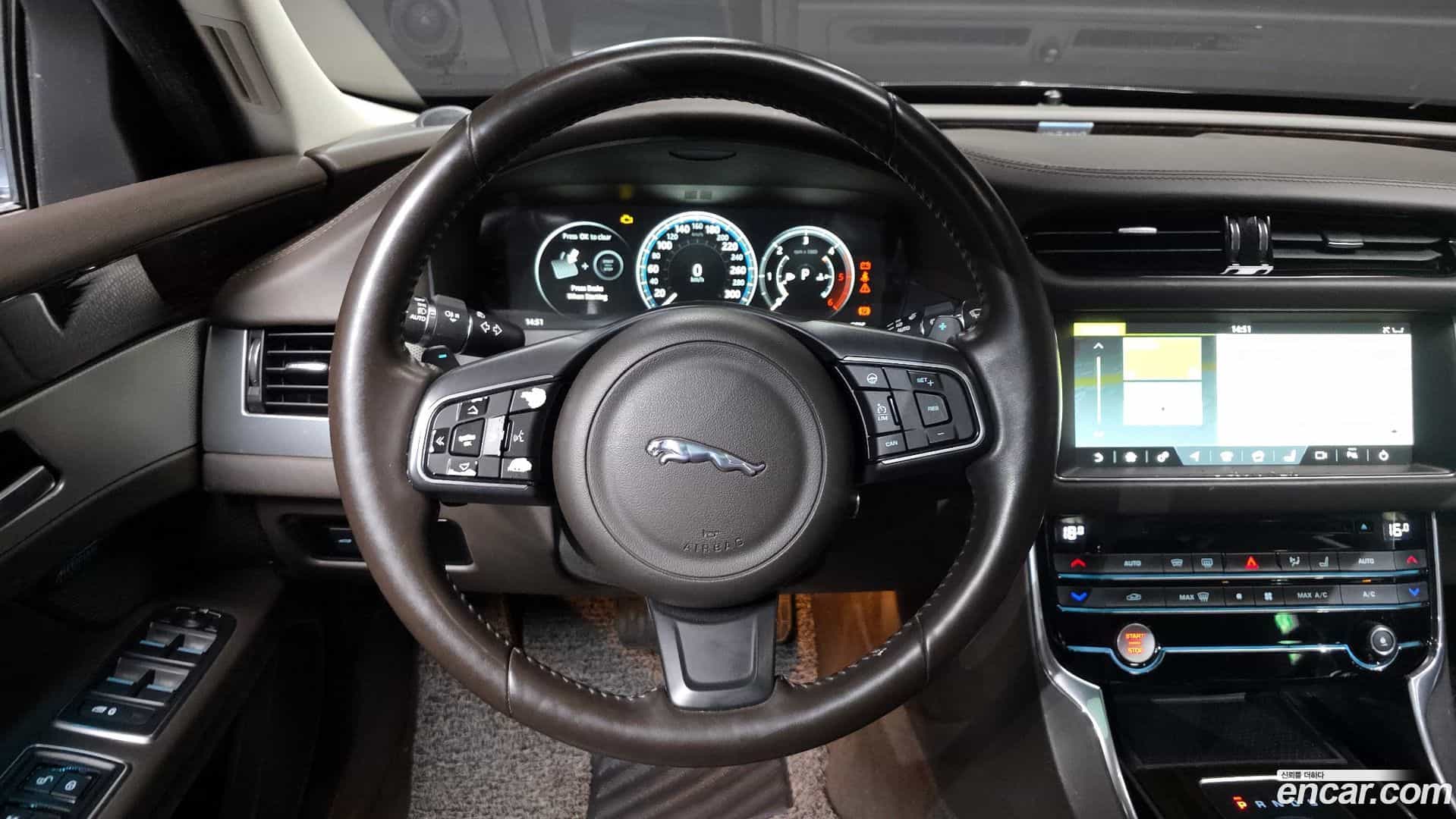 XF Jaguar 2017.2-OPTION-017