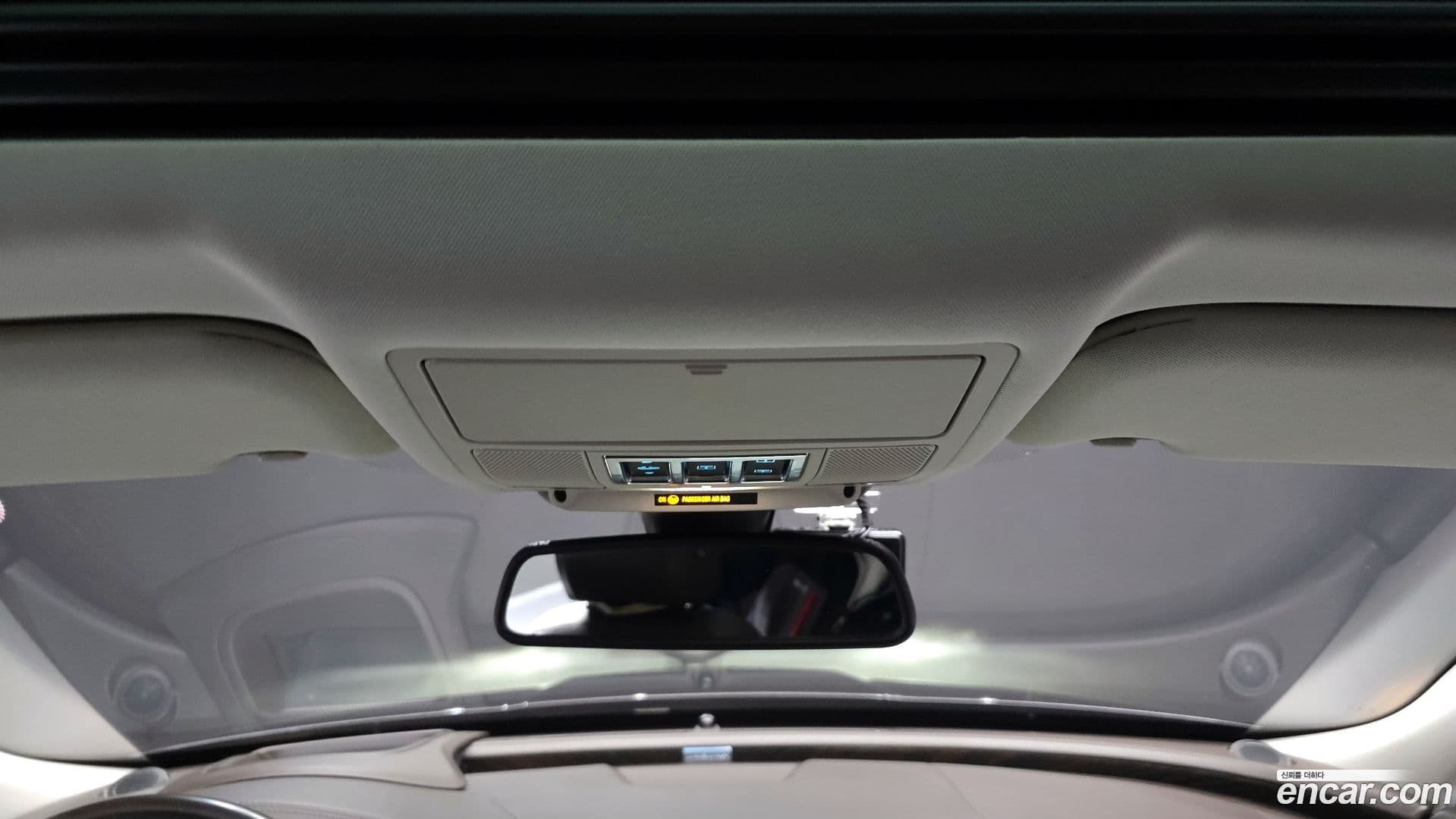 Main__Slider__Photo:XF Jaguar 2017.2-14