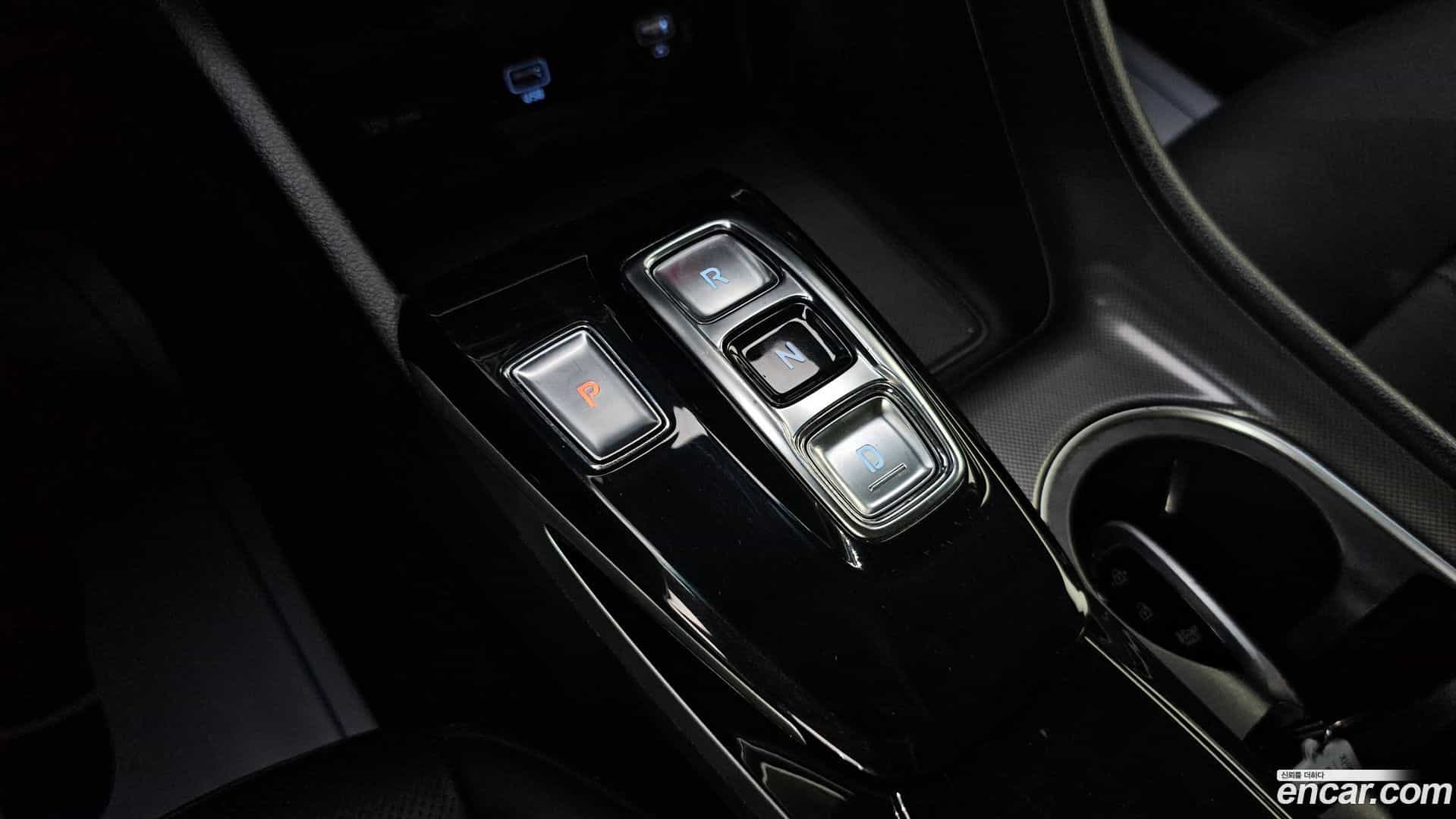 Sonata Hyundai 2022.2-INNER-009