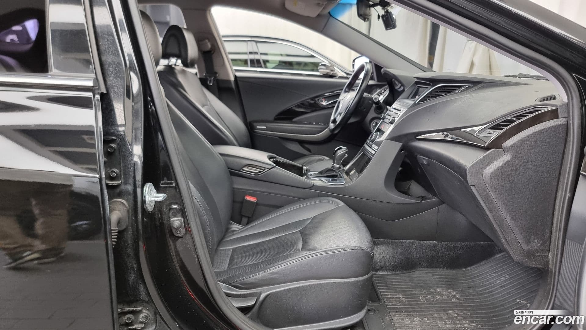 Main__Slider__Photo:Grandeur Hyundai 2014.6-10