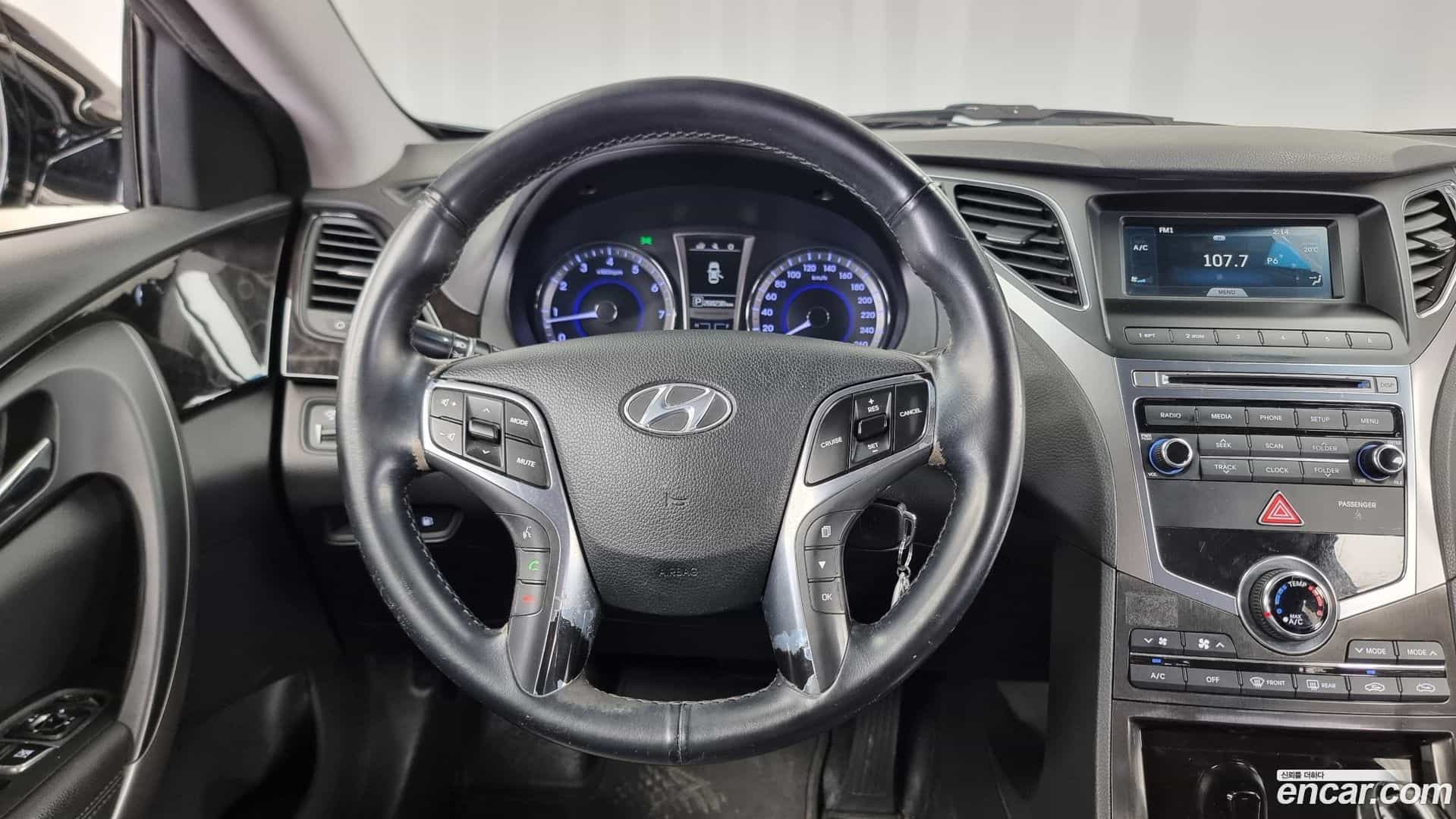 Grandeur Hyundai 2014.6-OPTION-017