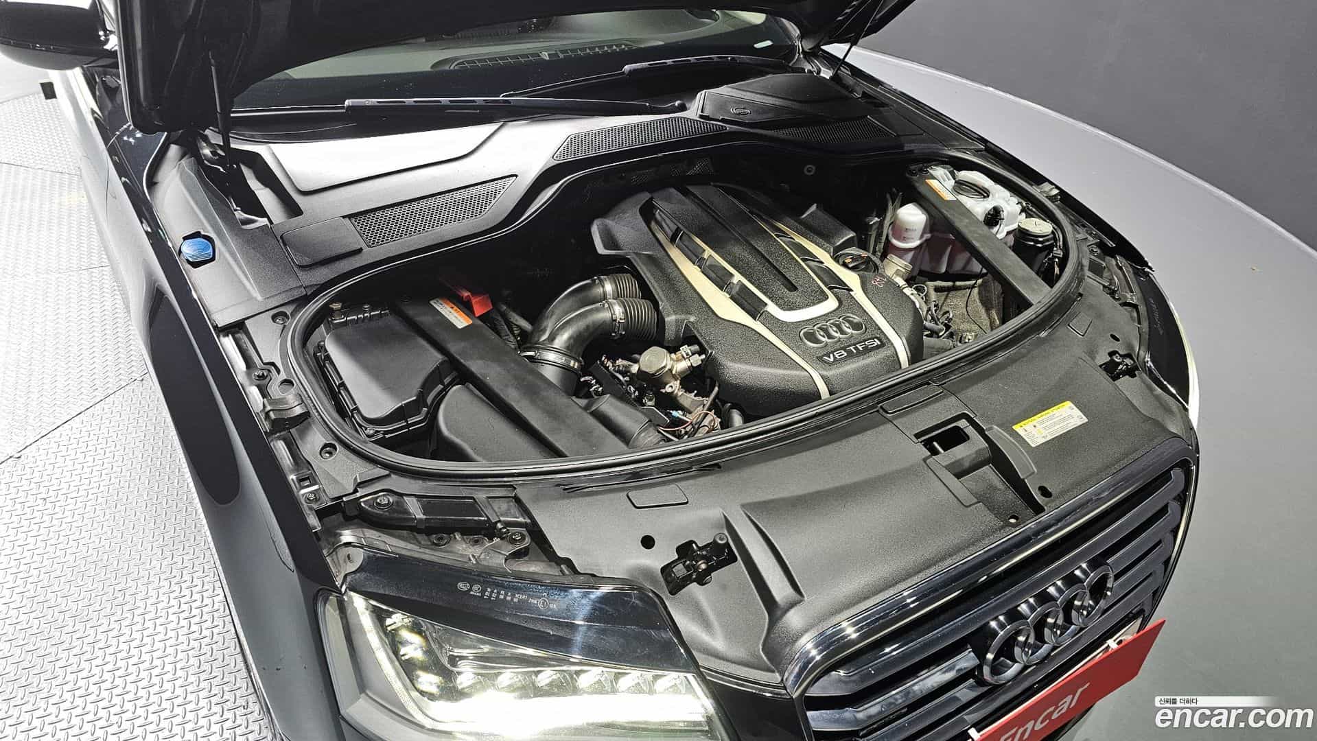 A8 Audi 2012.10-INNER-006