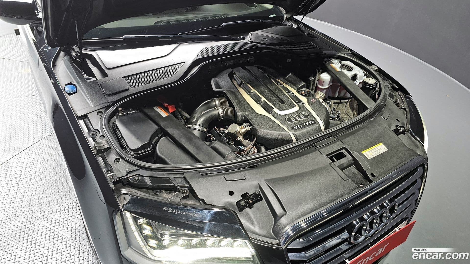 Main__Slider__Photo:A8 Audi 2012.10-5