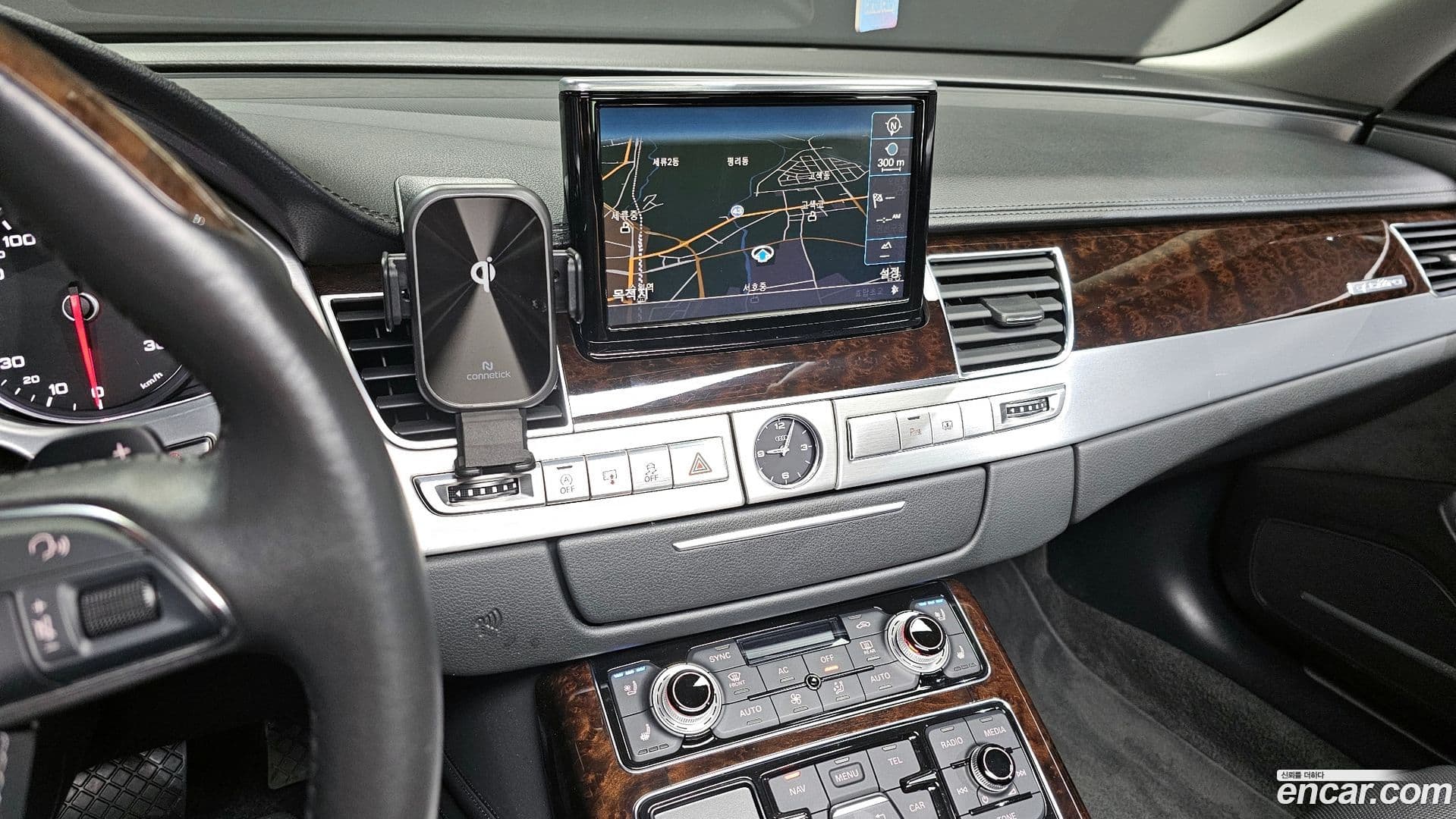 Main__Slider__Photo:A8 Audi 2012.10-13