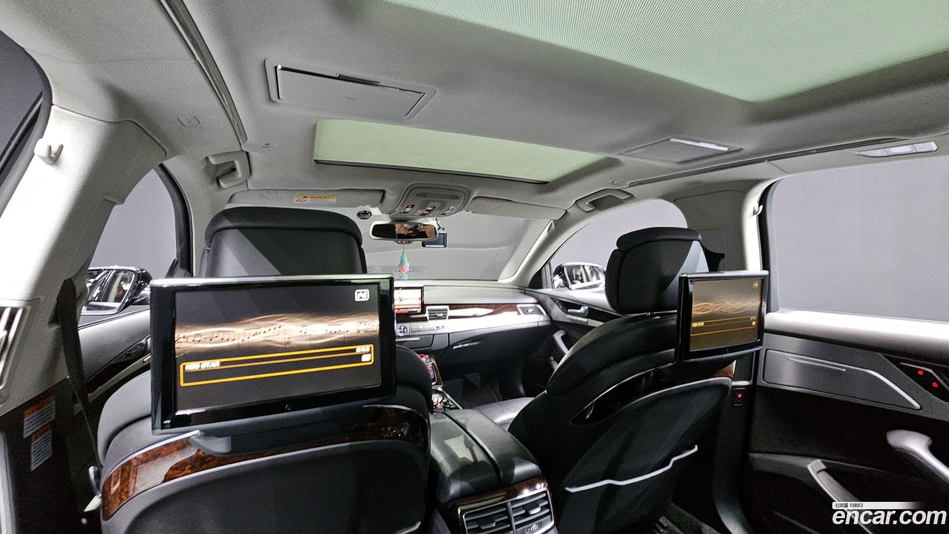 Main__Slider__Photo:A8 Audi 2012.10-17