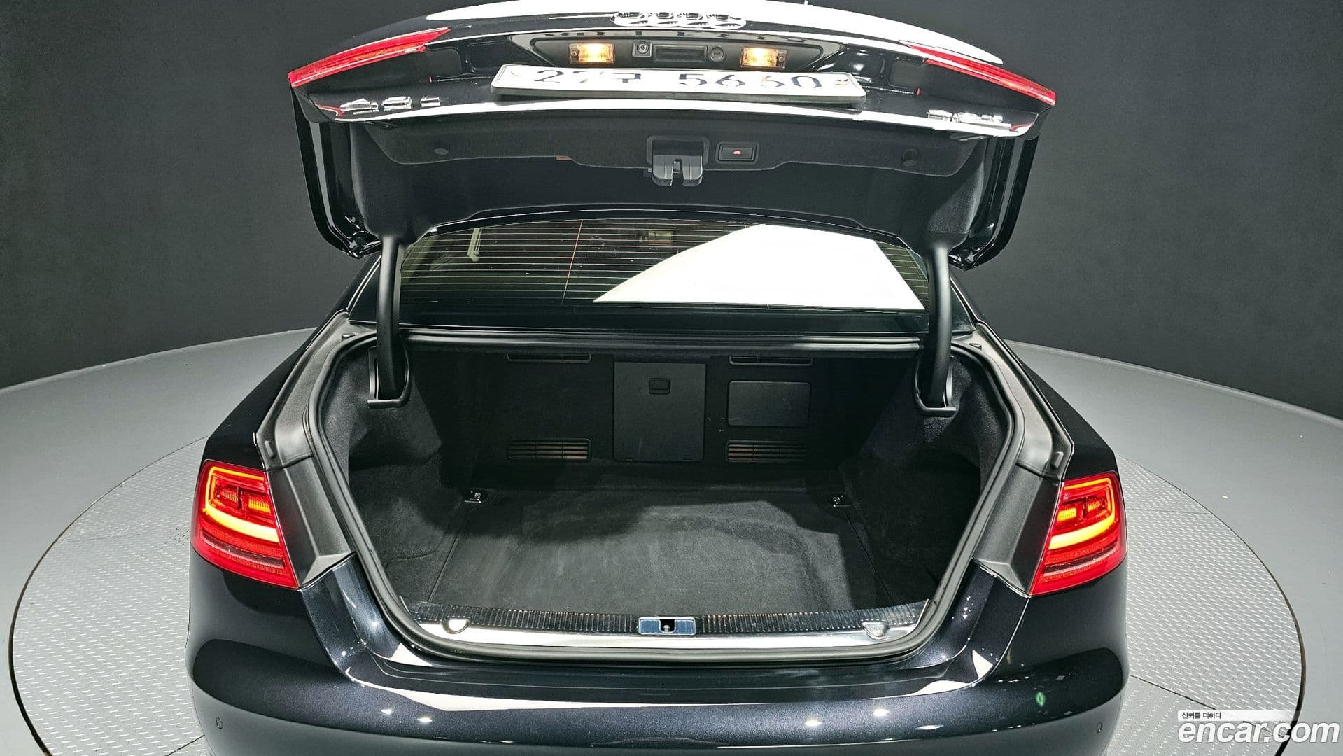 Main__Slider__Photo:A8 Audi 2012.10-19