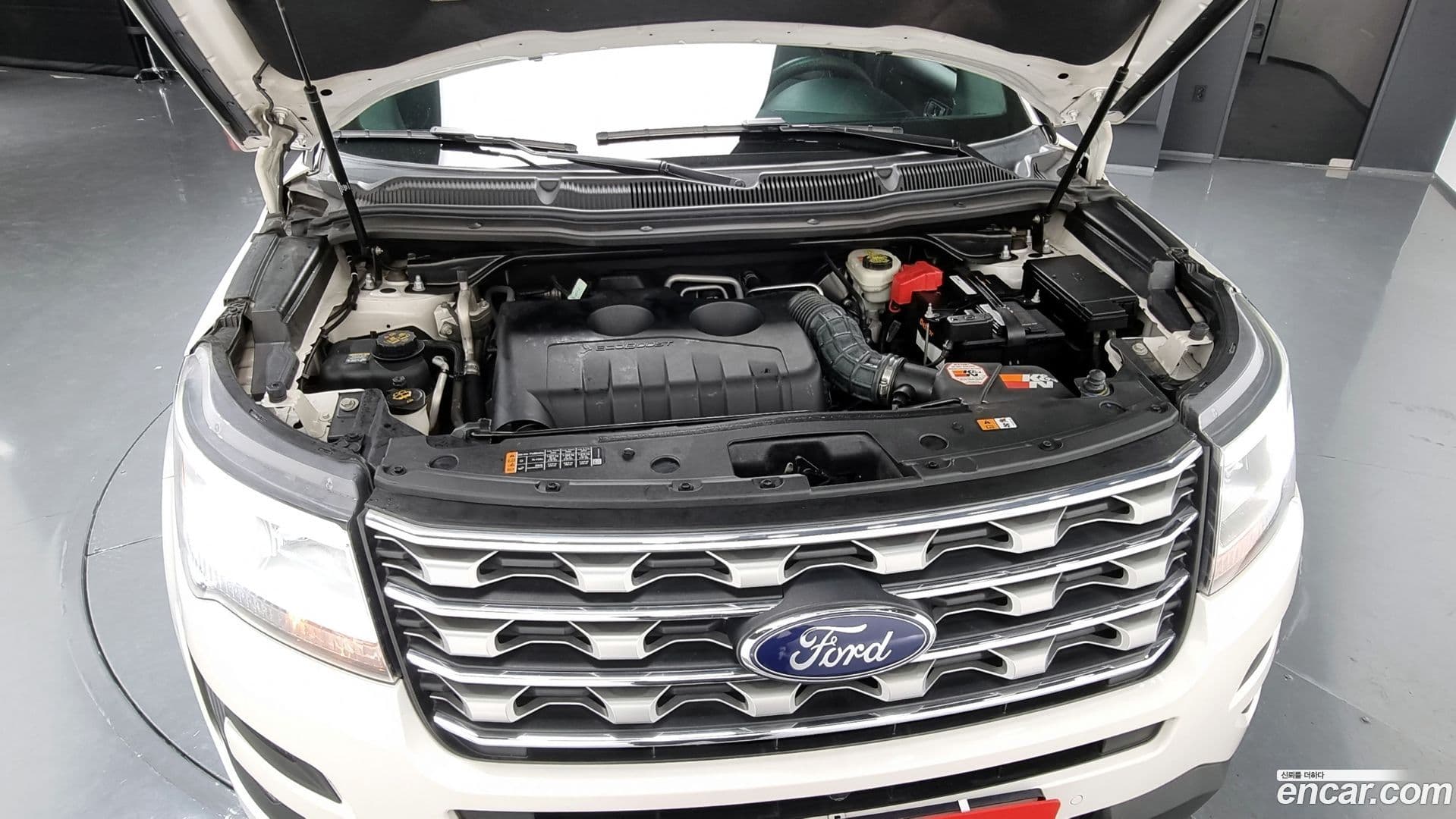 Main__Slider__Photo:Explorer Ford 2016.0-5