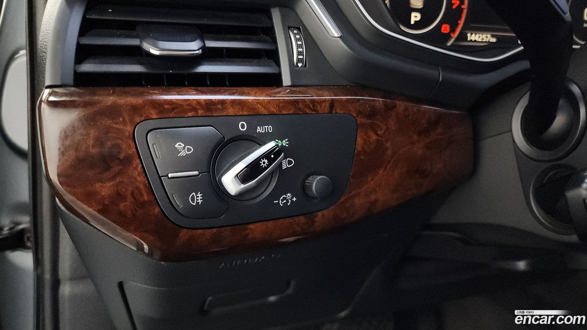 Main__Slider__Photo:A4 Audi 2016.6-16