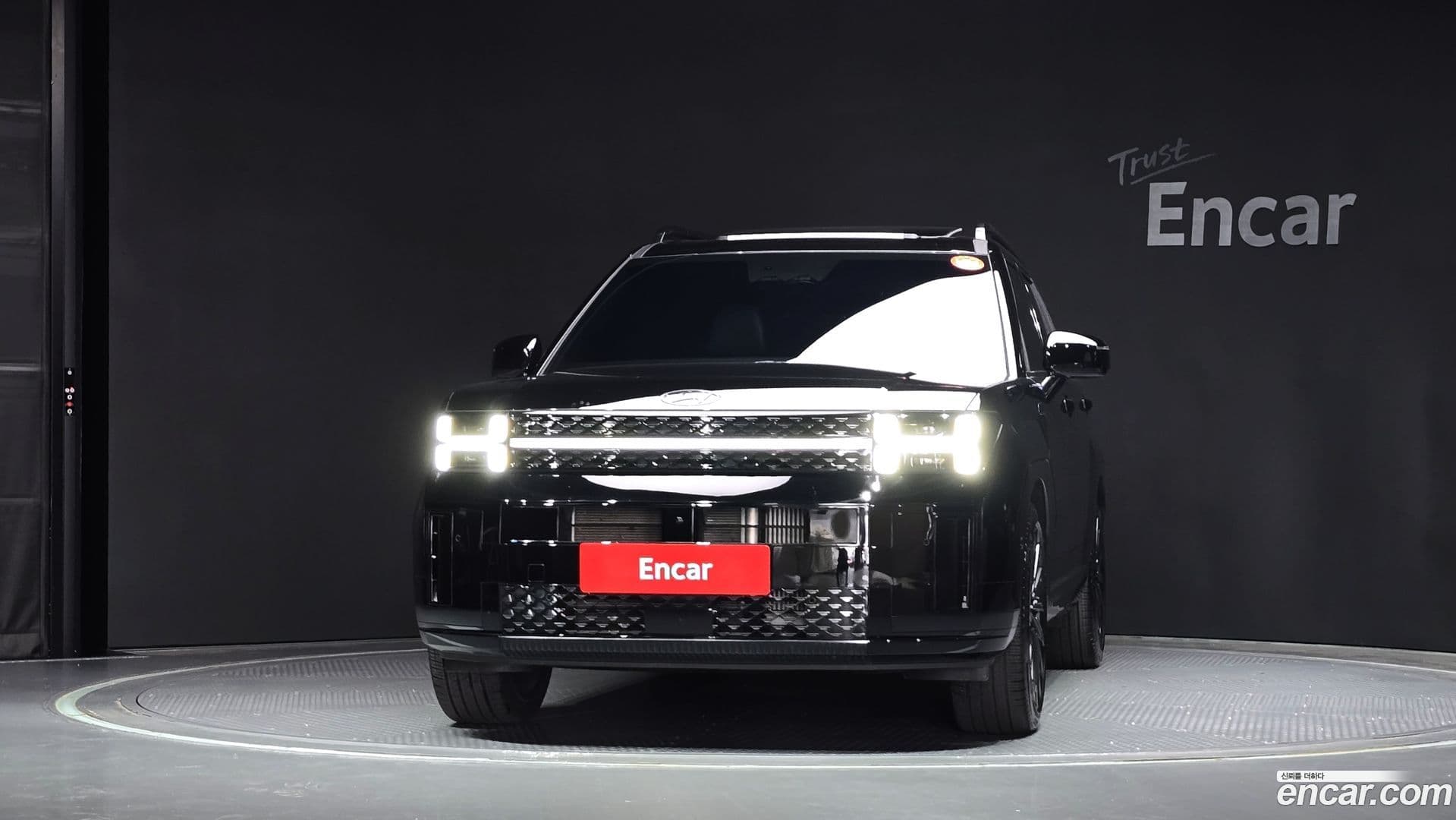 Main__Slider__Photo:Santafe Hyundai 2023.8-2