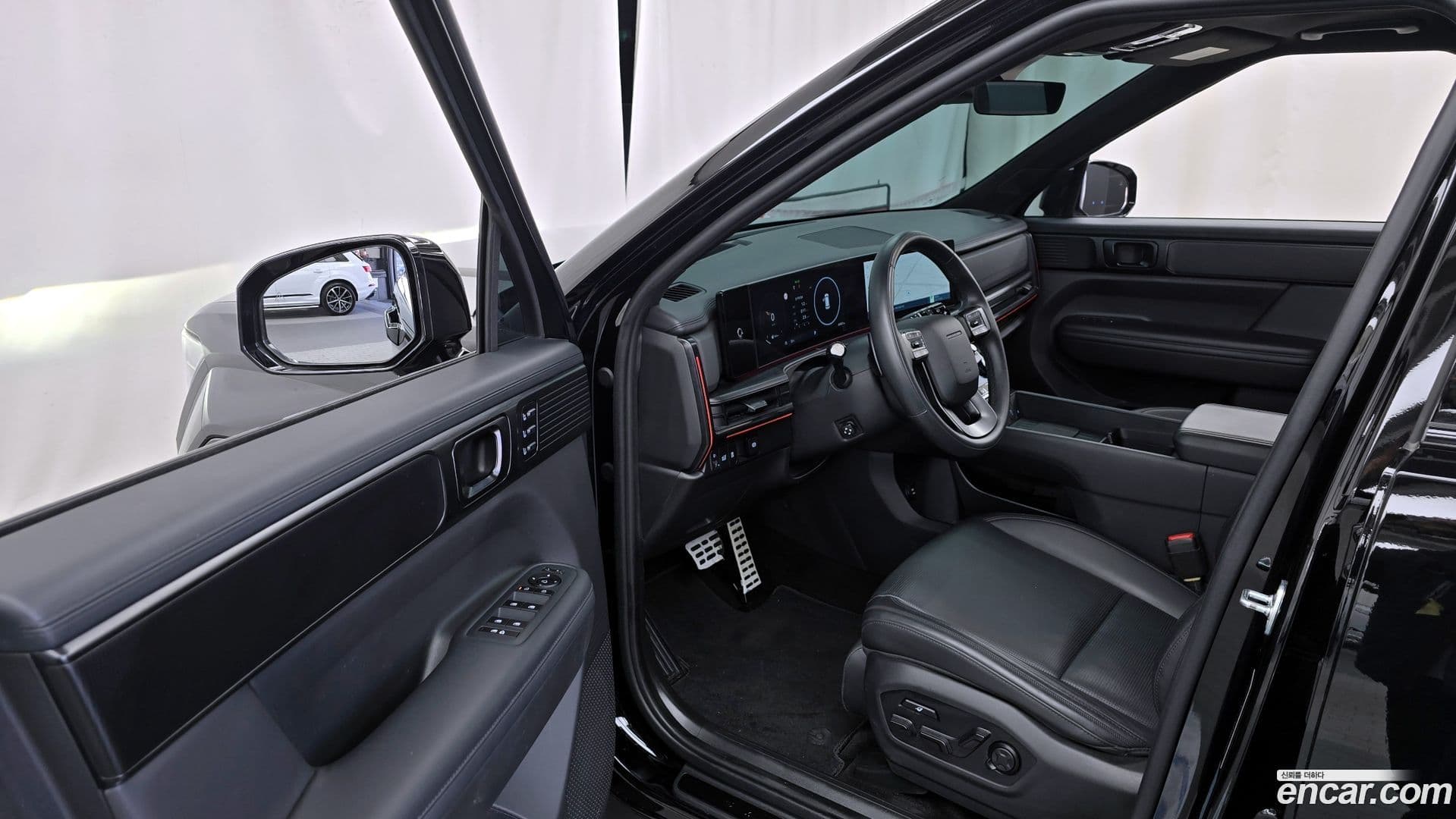 Main__Slider__Photo:Santafe Hyundai 2023.8-9