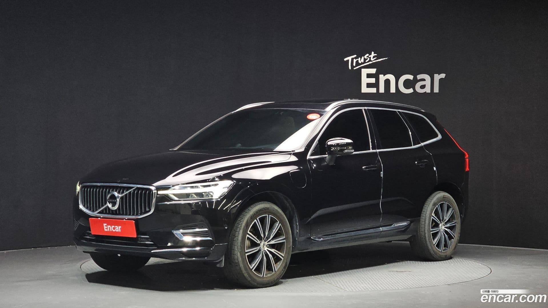 Main__Slider__Photo:XC60 Volvo 2019.6-0