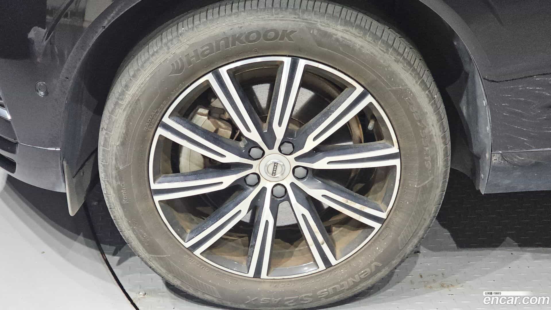 XC60 Volvo 2019.6-OUTER-005